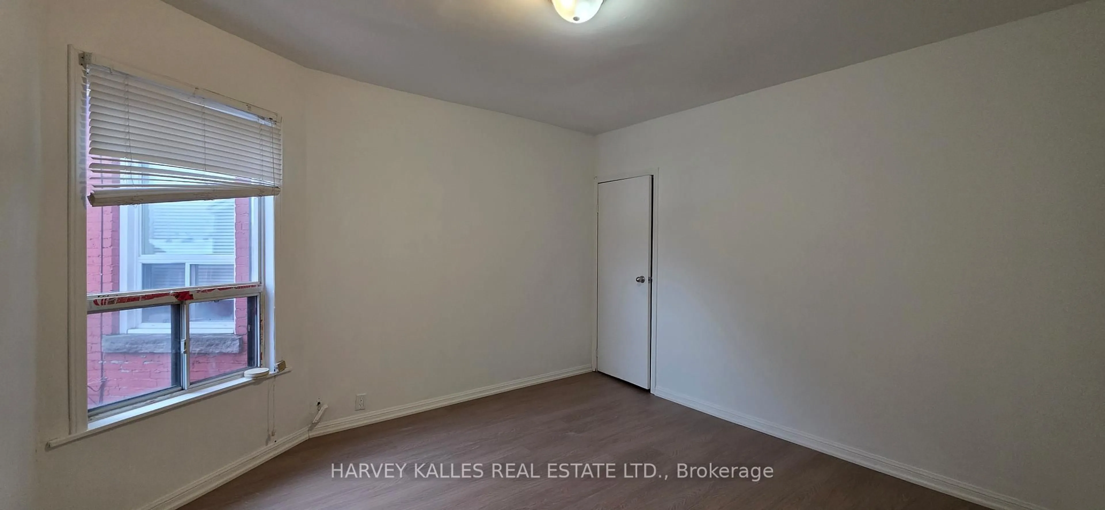 A pic of a room for 1767 Dufferin St, Toronto Ontario M6E 3N9