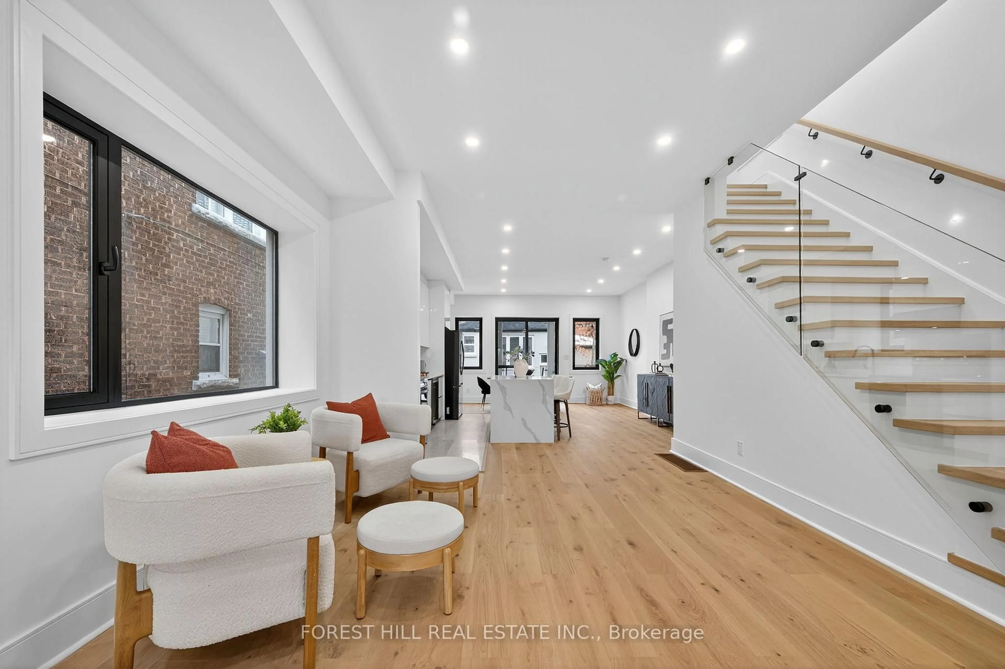 Unknown for 249 Lauder Ave, Toronto Ontario M6E 3H5