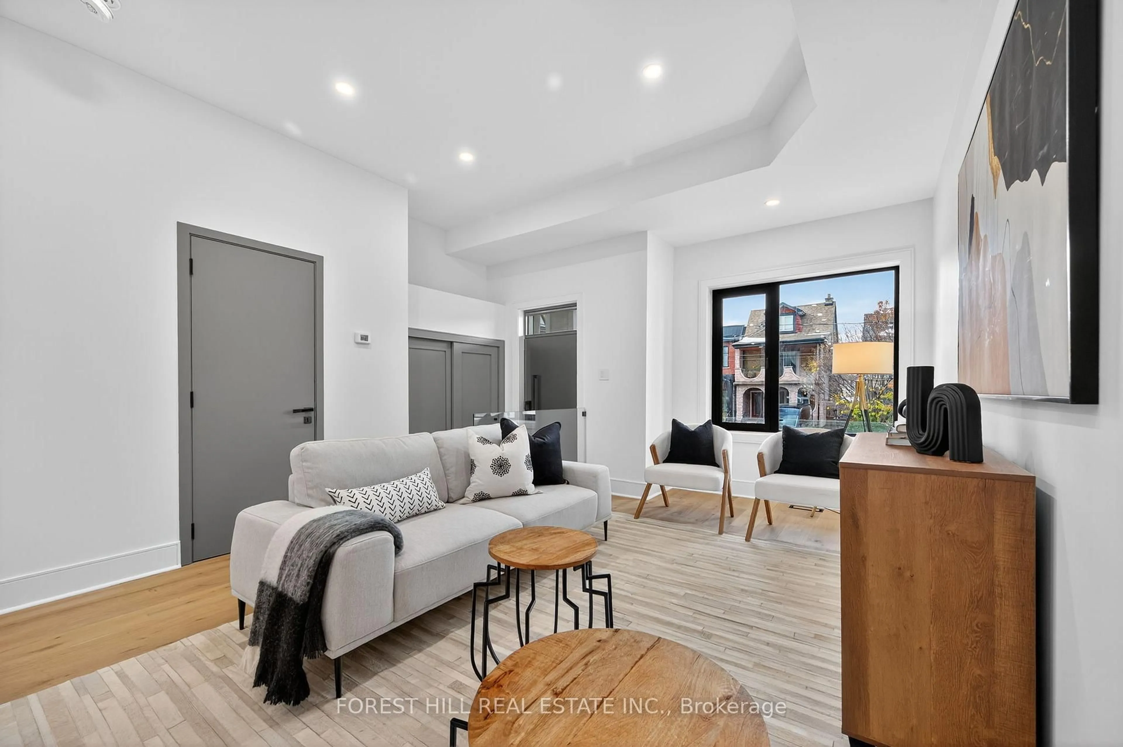 Living room with furniture, unknown for 249 Lauder Ave, Toronto Ontario M6E 3H5