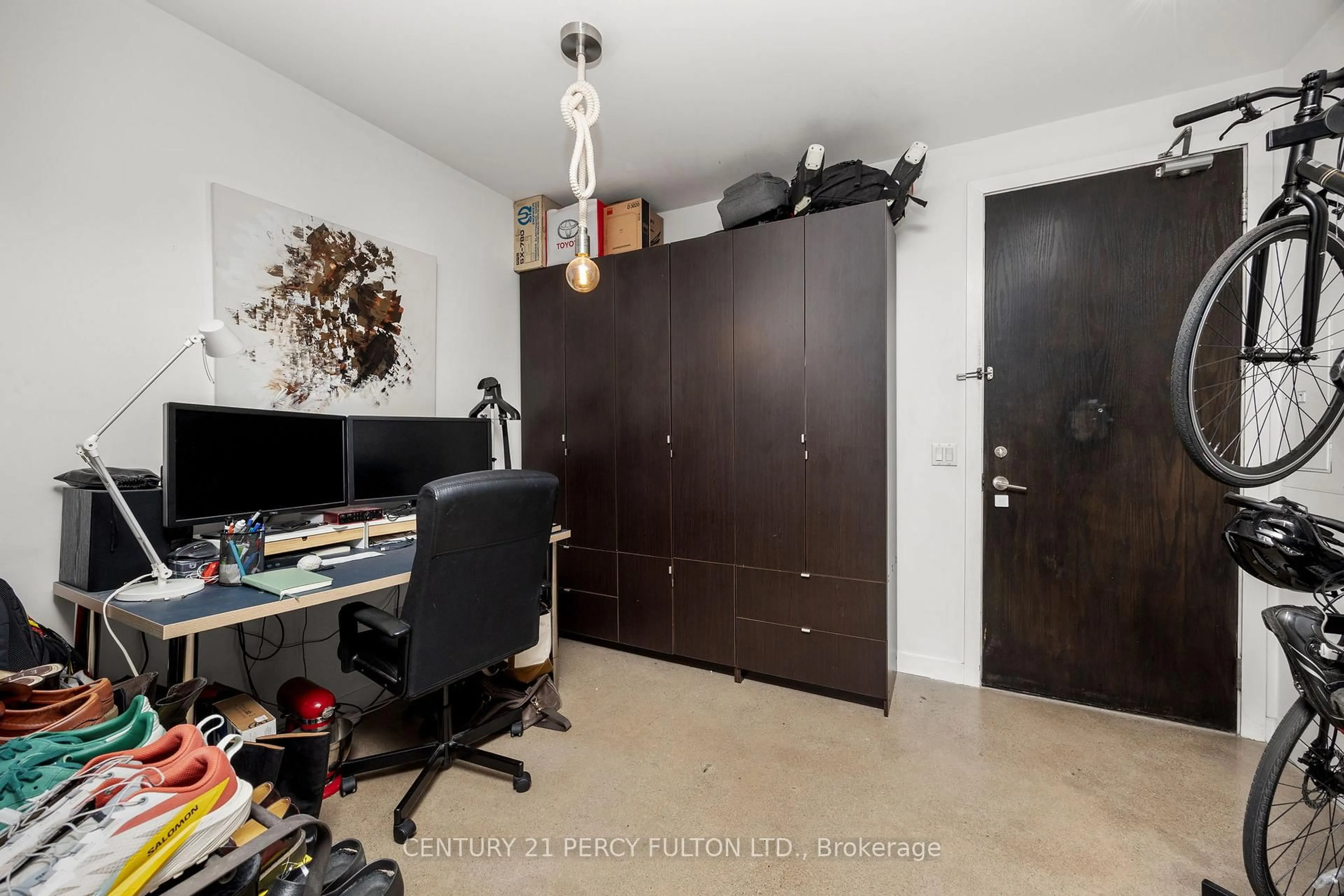 A pic of a room for 23 Brant St #1011, Toronto Ontario M5V 2L5