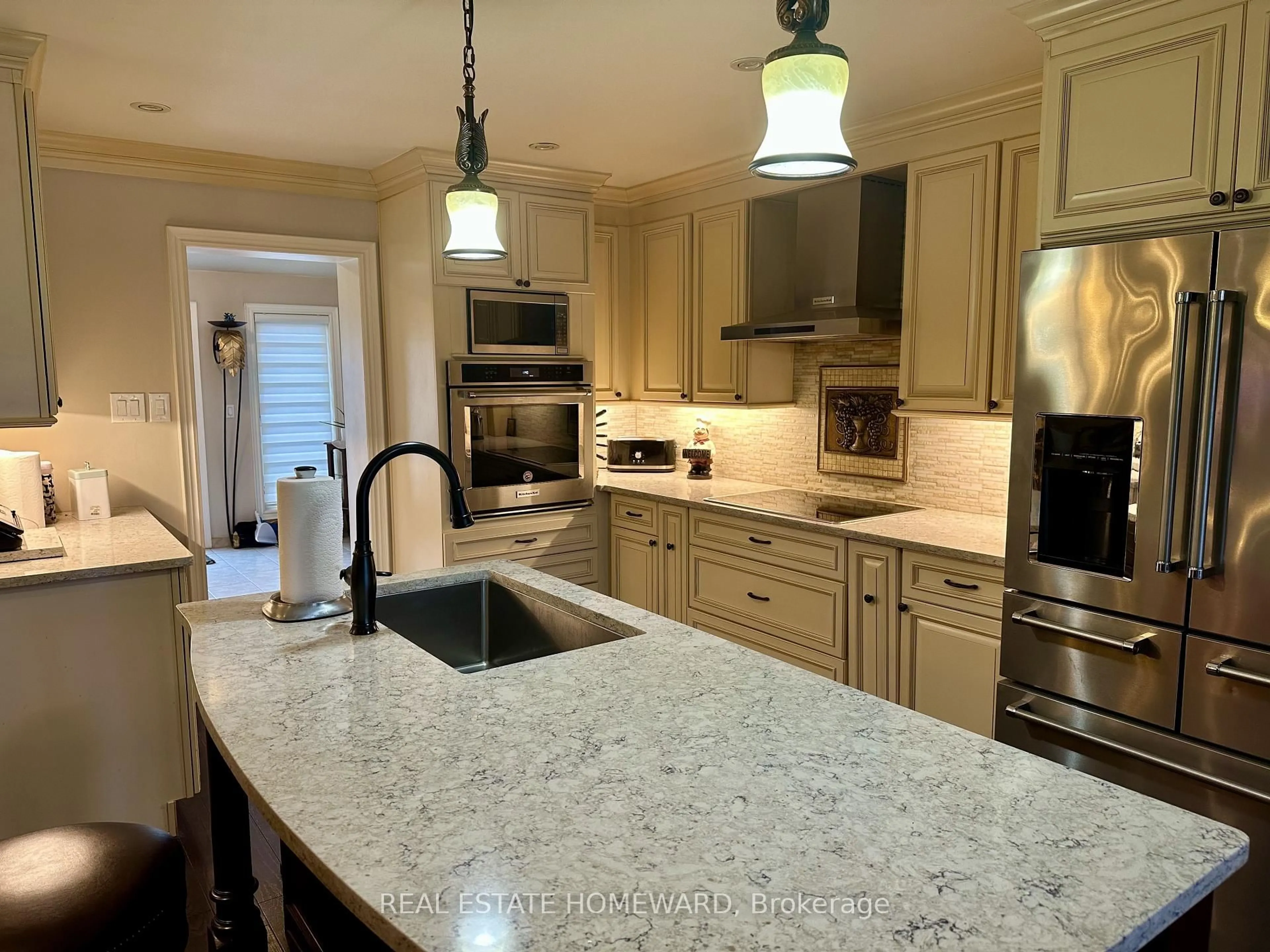 Contemporary kitchen, ceramic/tile floor for 18 Wyndcliff Cres, Toronto Ontario M4A 2K1