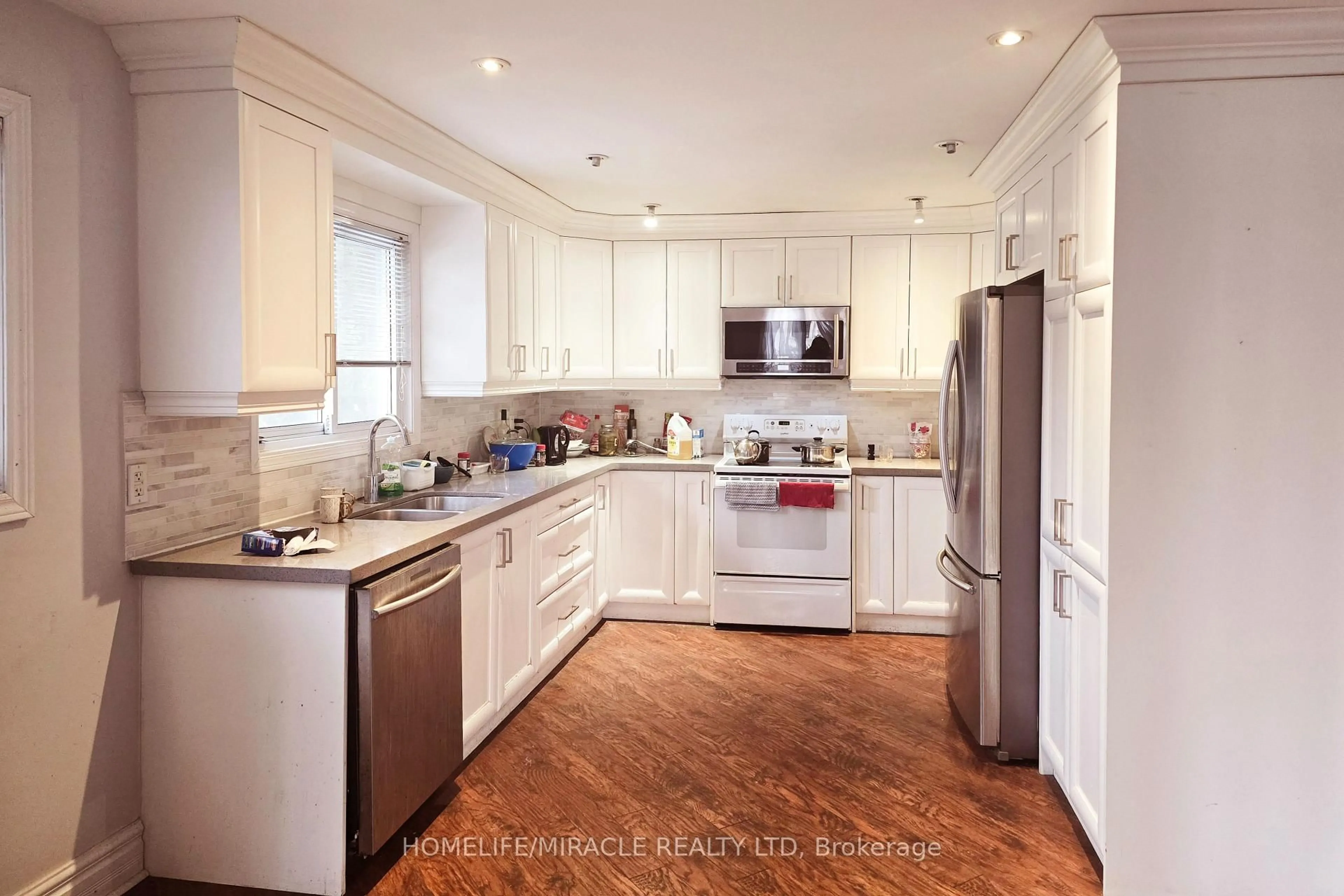 Unknown for 115 Codsell Ave, Toronto Ontario M3H 3W3