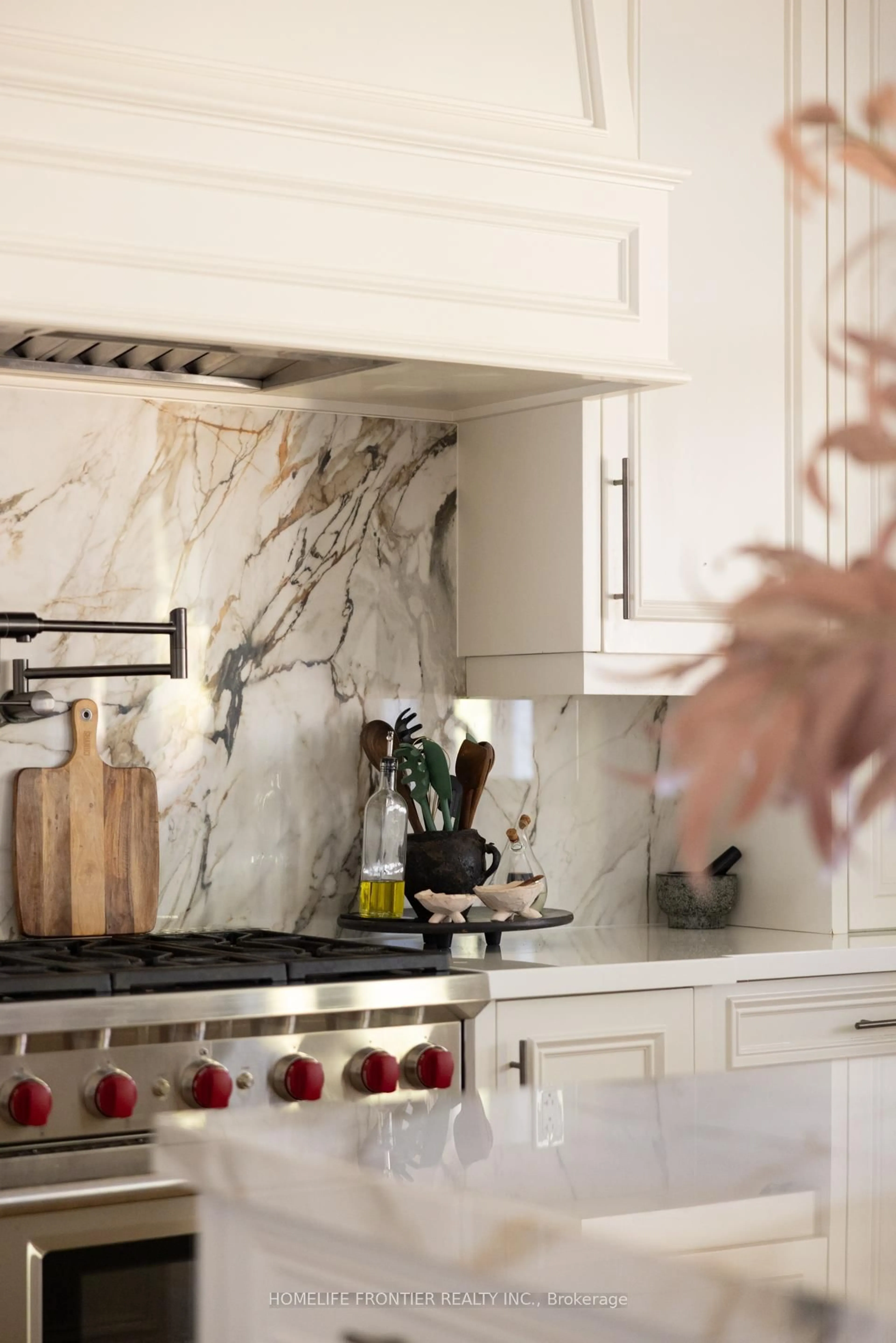 Contemporary kitchen, ceramic/tile floor for 20 Arrowstook Rd, Toronto Ontario M2K 1J9