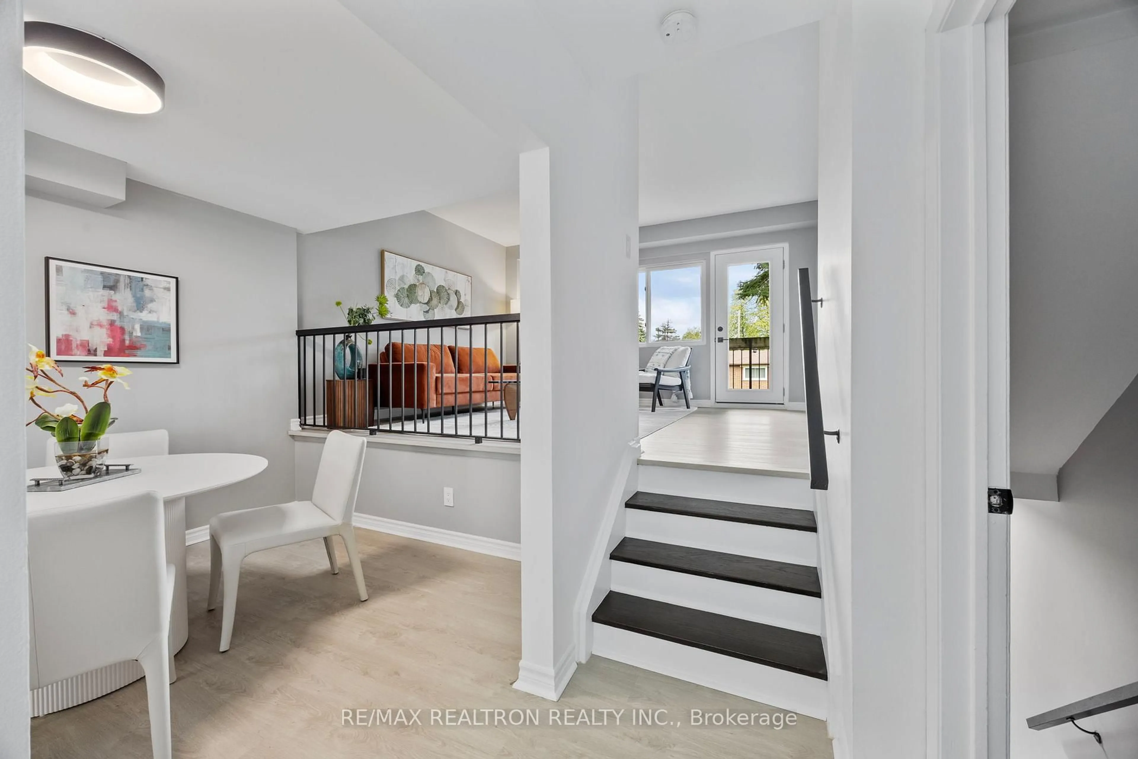 Indoor foyer for 65 Godstone Rd #114, Toronto Ontario M2J 3C8