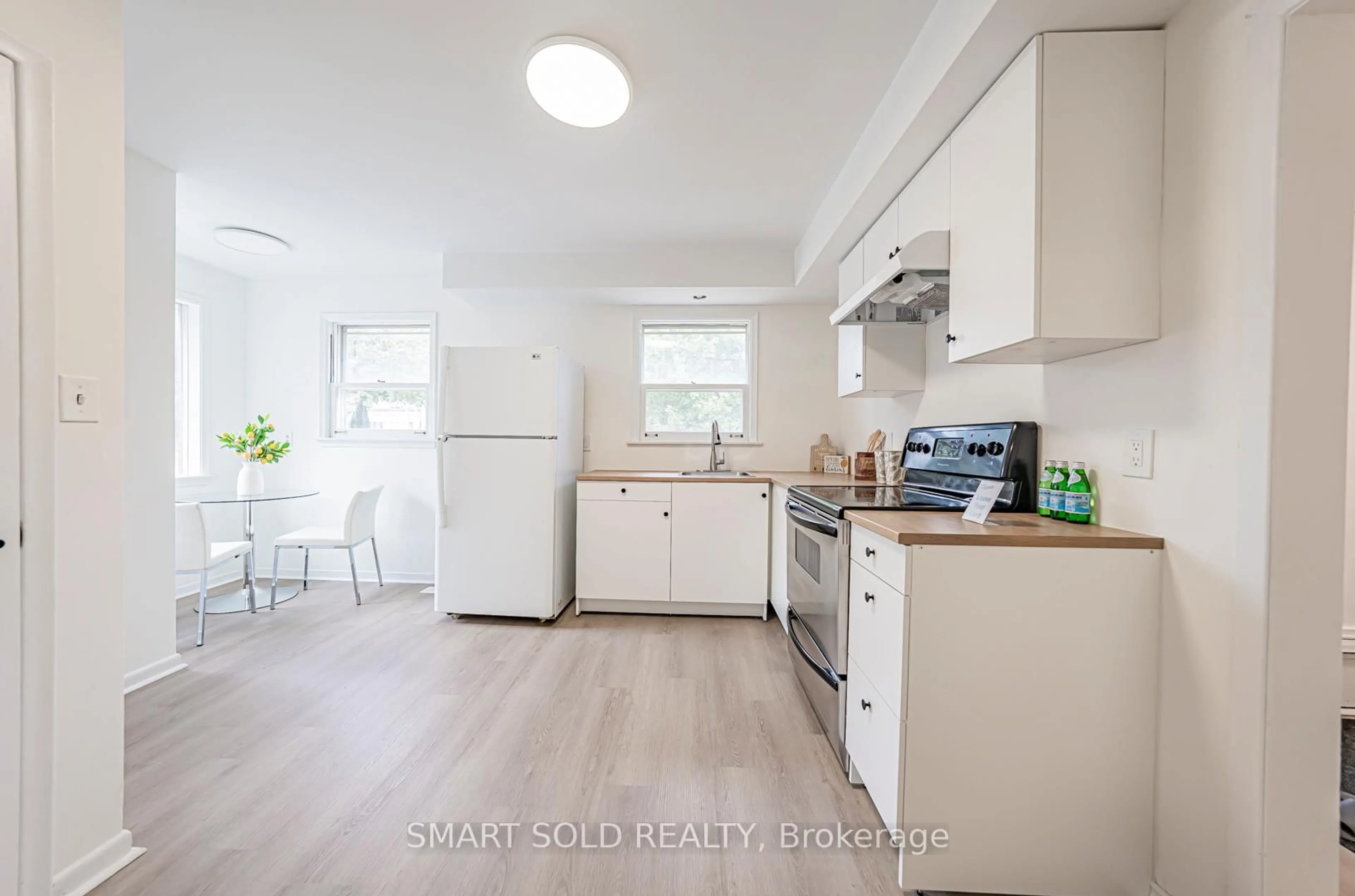 Unknown for 81 Maxome Ave, Toronto Ontario M2M 3K2