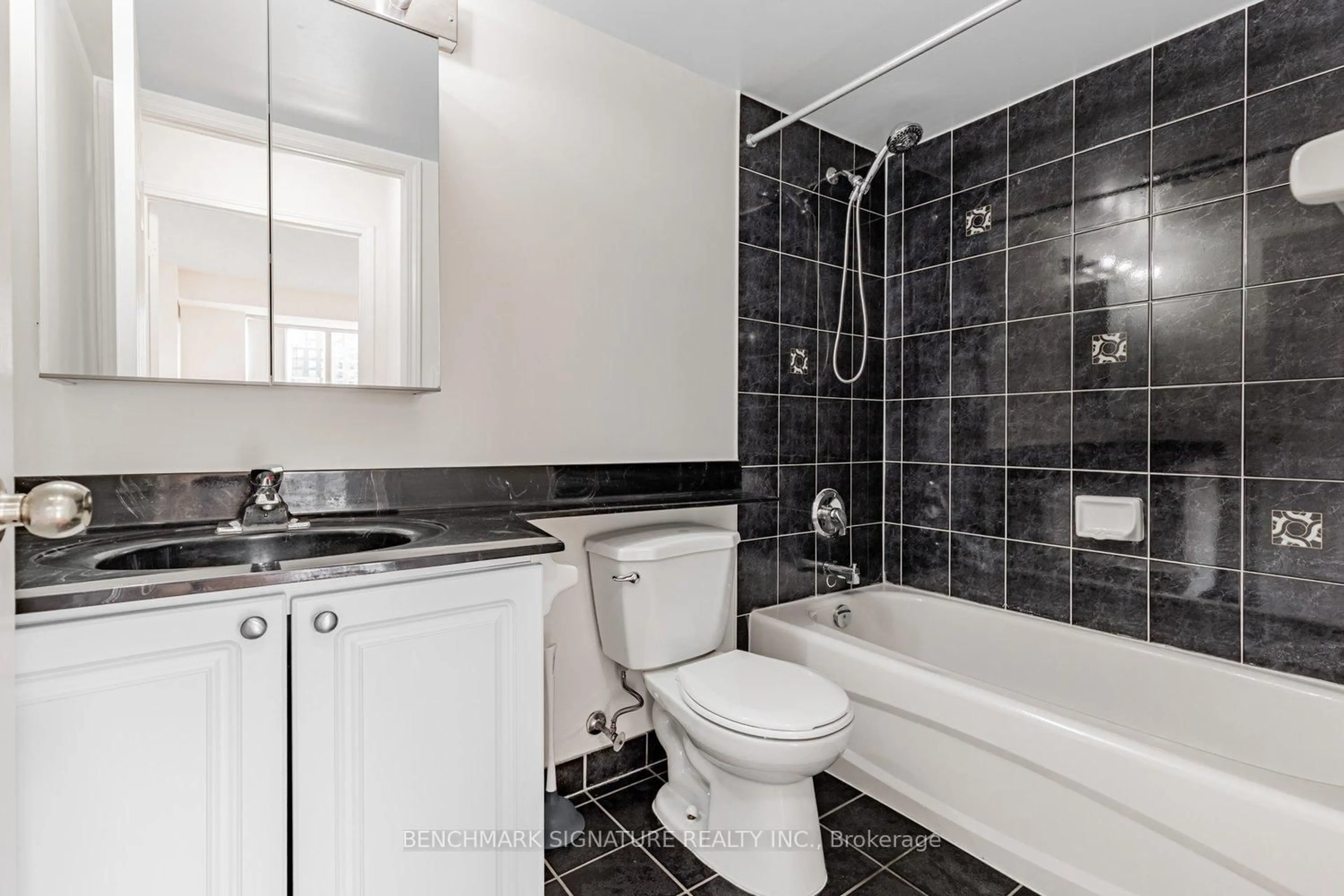 Standard bathroom, ceramic/tile floor for 22 Olive Ave #1802, Toronto Ontario M2N 7G6