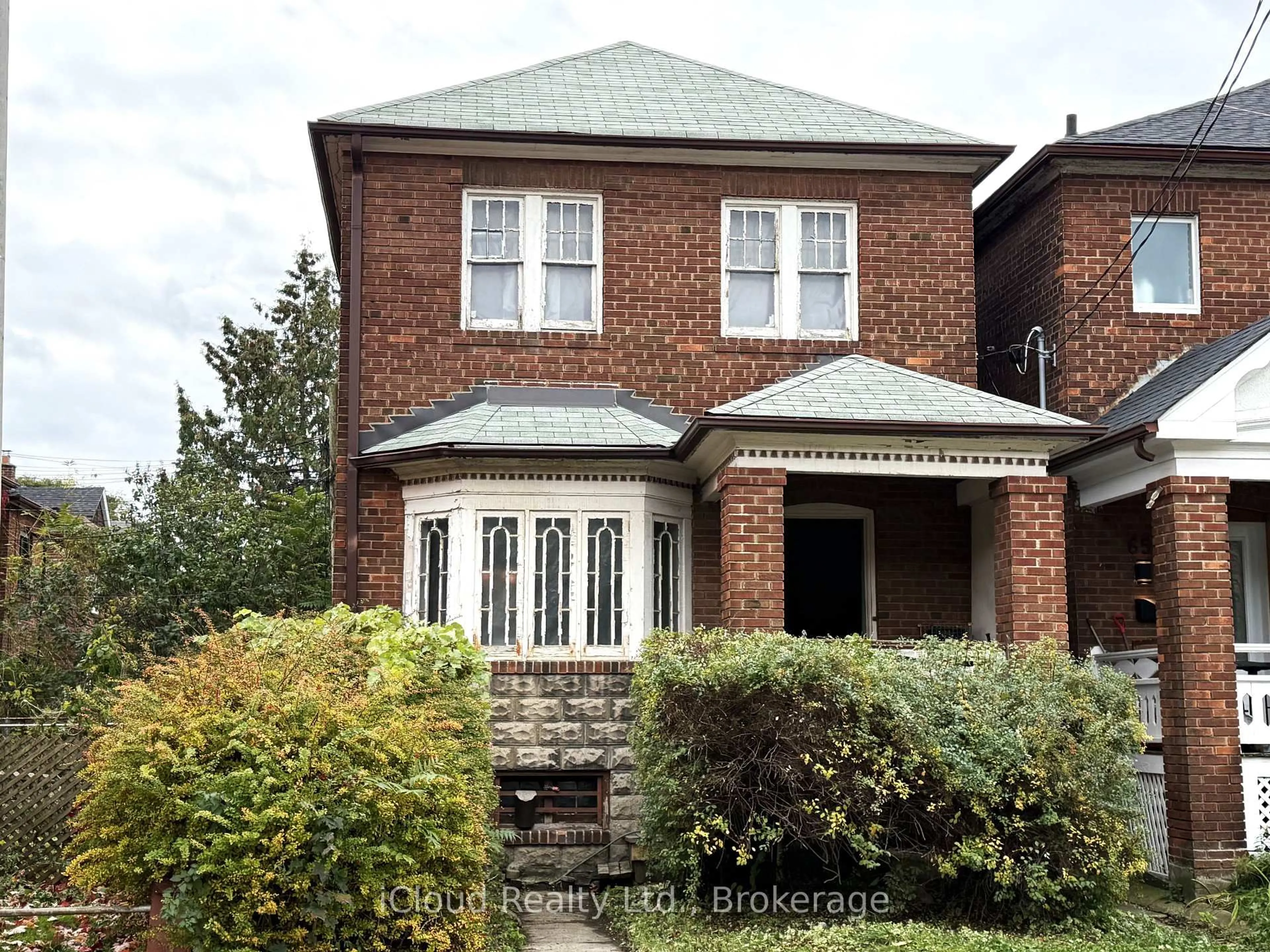 Home with brick exterior material, street for 63 Ulster St, Toronto Ontario M5S 1E6