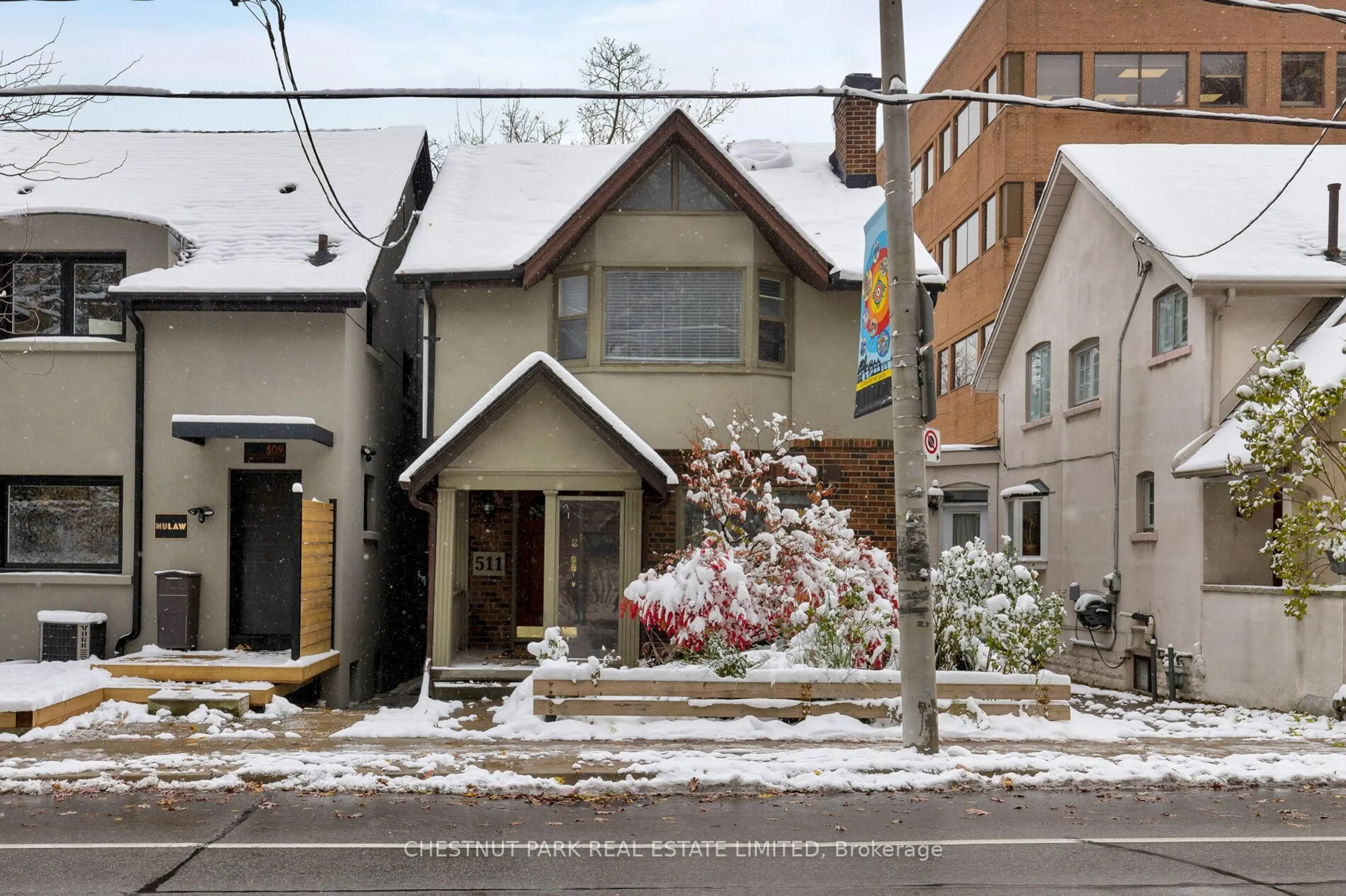 Home with brick exterior material, street for 511 Davenport Rd, Toronto Ontario M4V 1B8