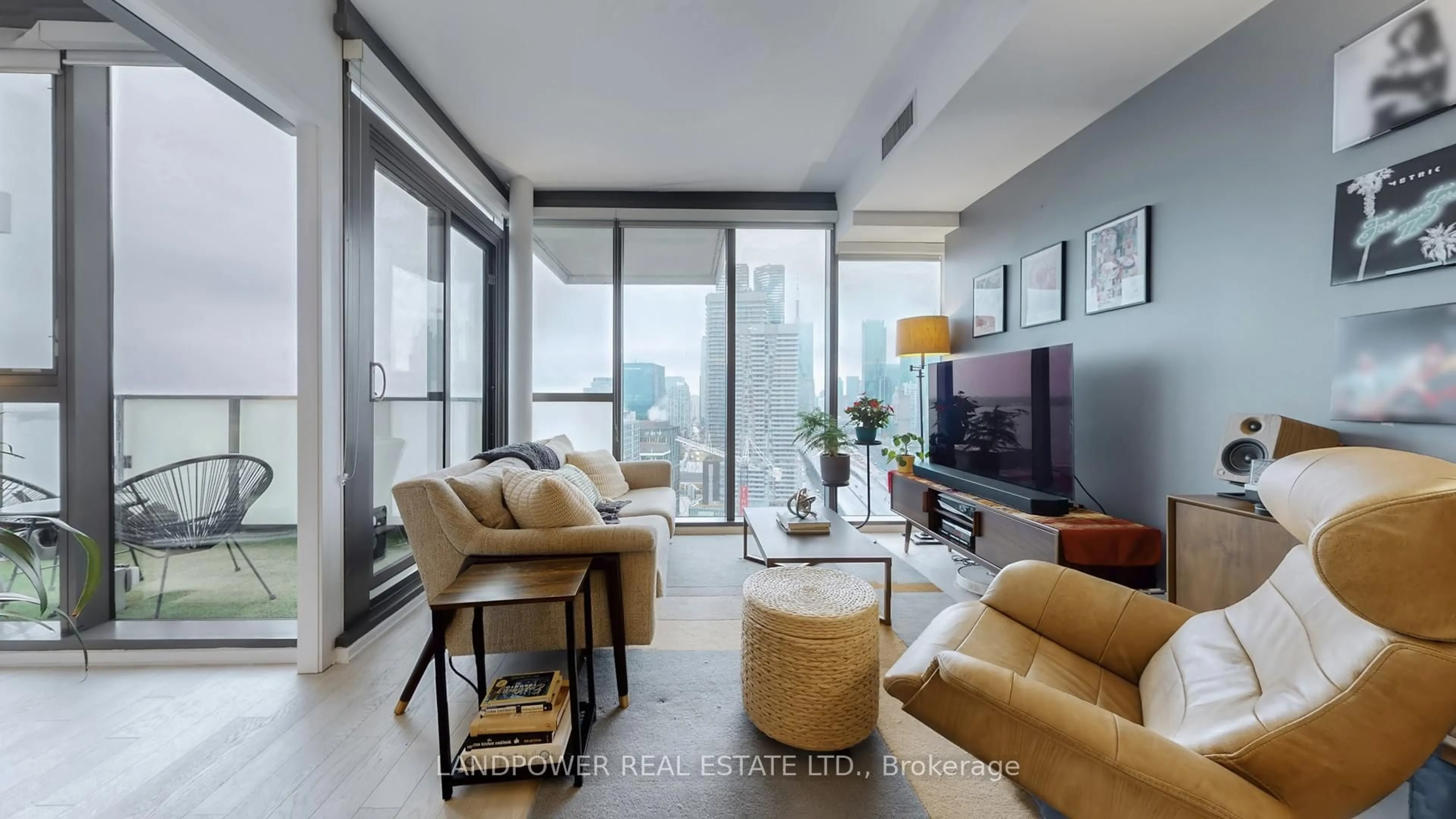 Living room with furniture, unknown for 16 Bonnycastle St #2501, Toronto Ontario M5A 0C9