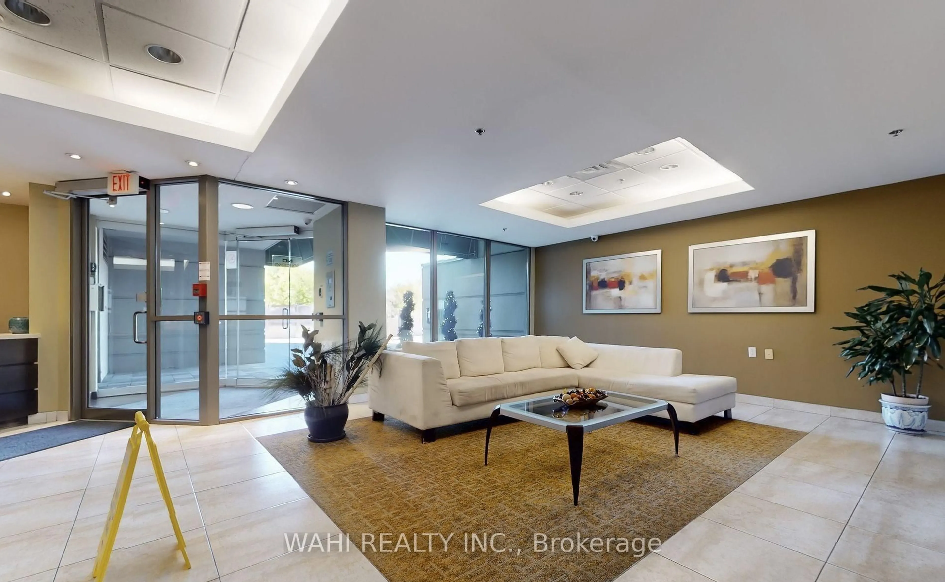 Lobby for 920 Sheppard Ave #210, Toronto Ontario M3H 0A2