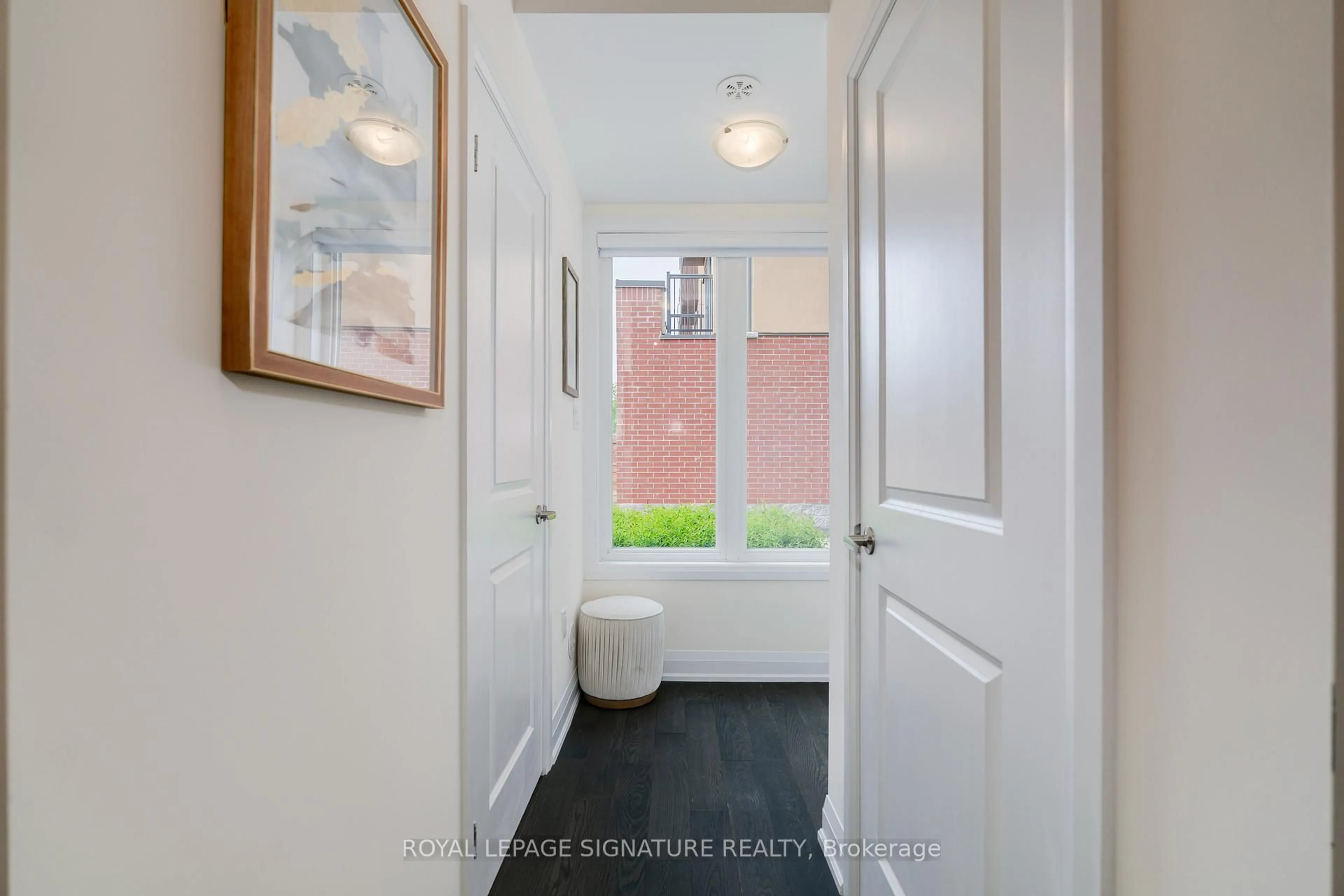 Indoor entryway for 1972 Victoria Park Ave #27, Toronto Ontario M1R 1V1