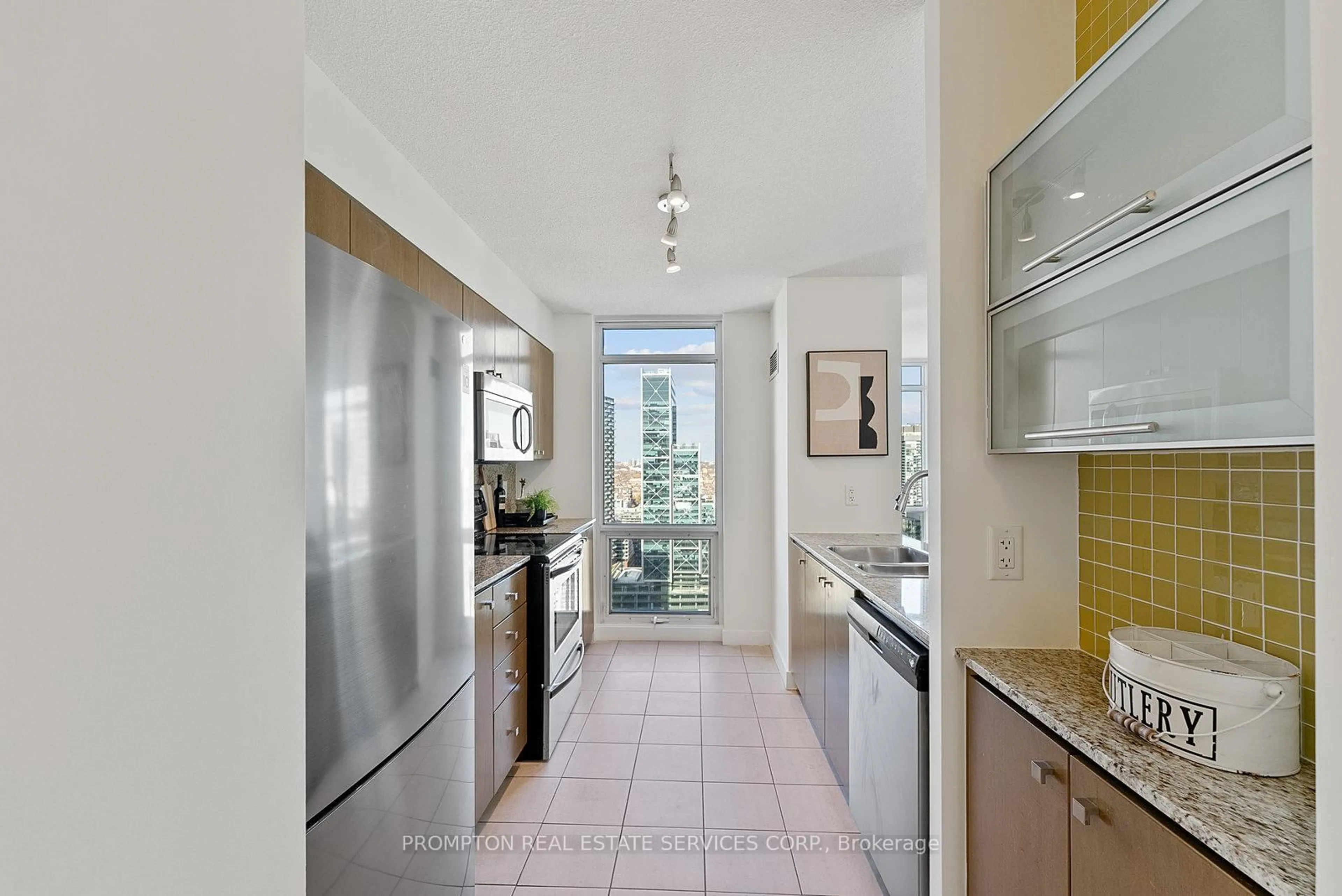 Unknown for 11 Brunel Crt #4806, Toronto Ontario M5V 3Y3