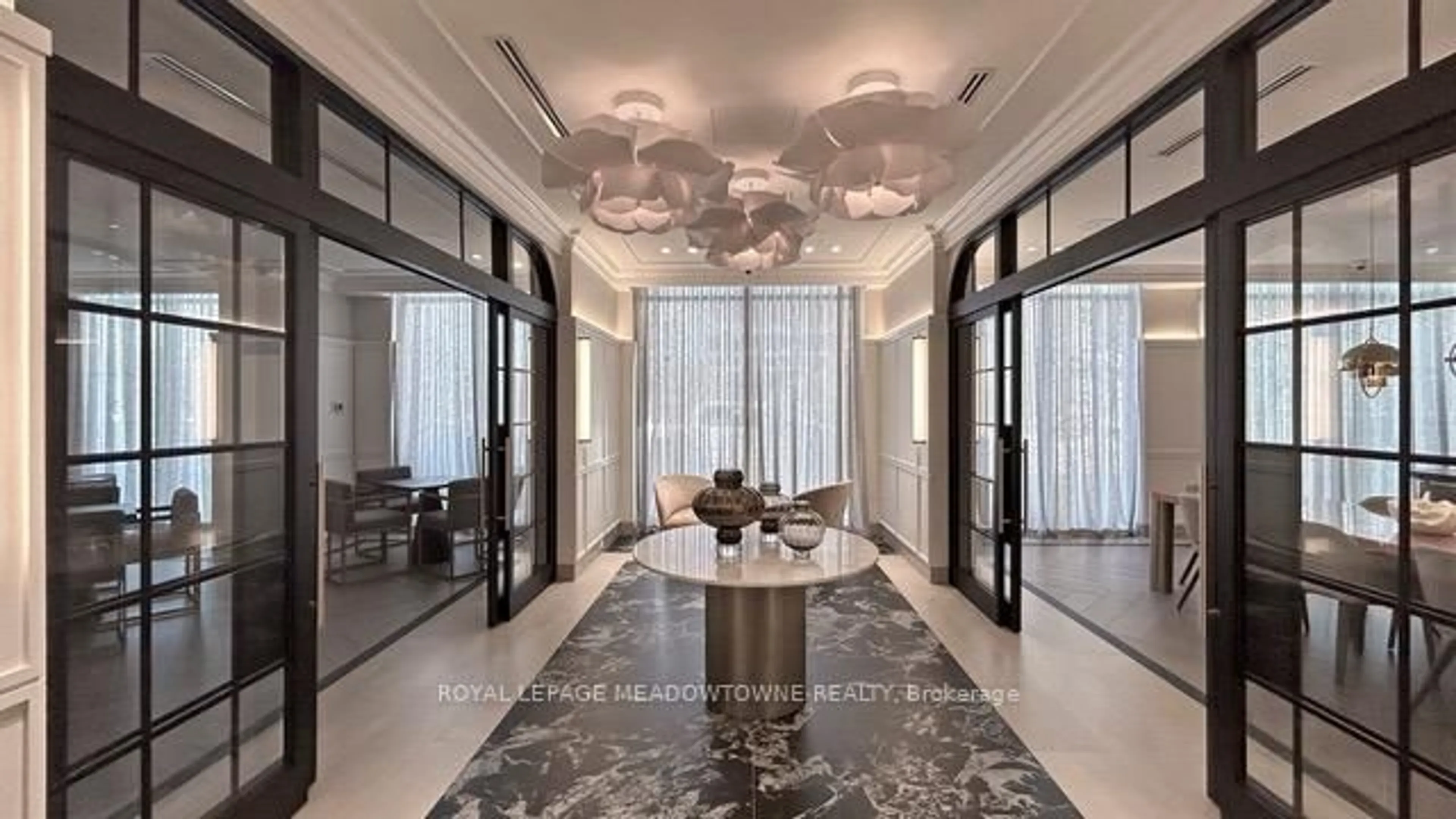 Indoor foyer for 20 Inn On The Park Dr #1439, Toronto Ontario M3C 0P8