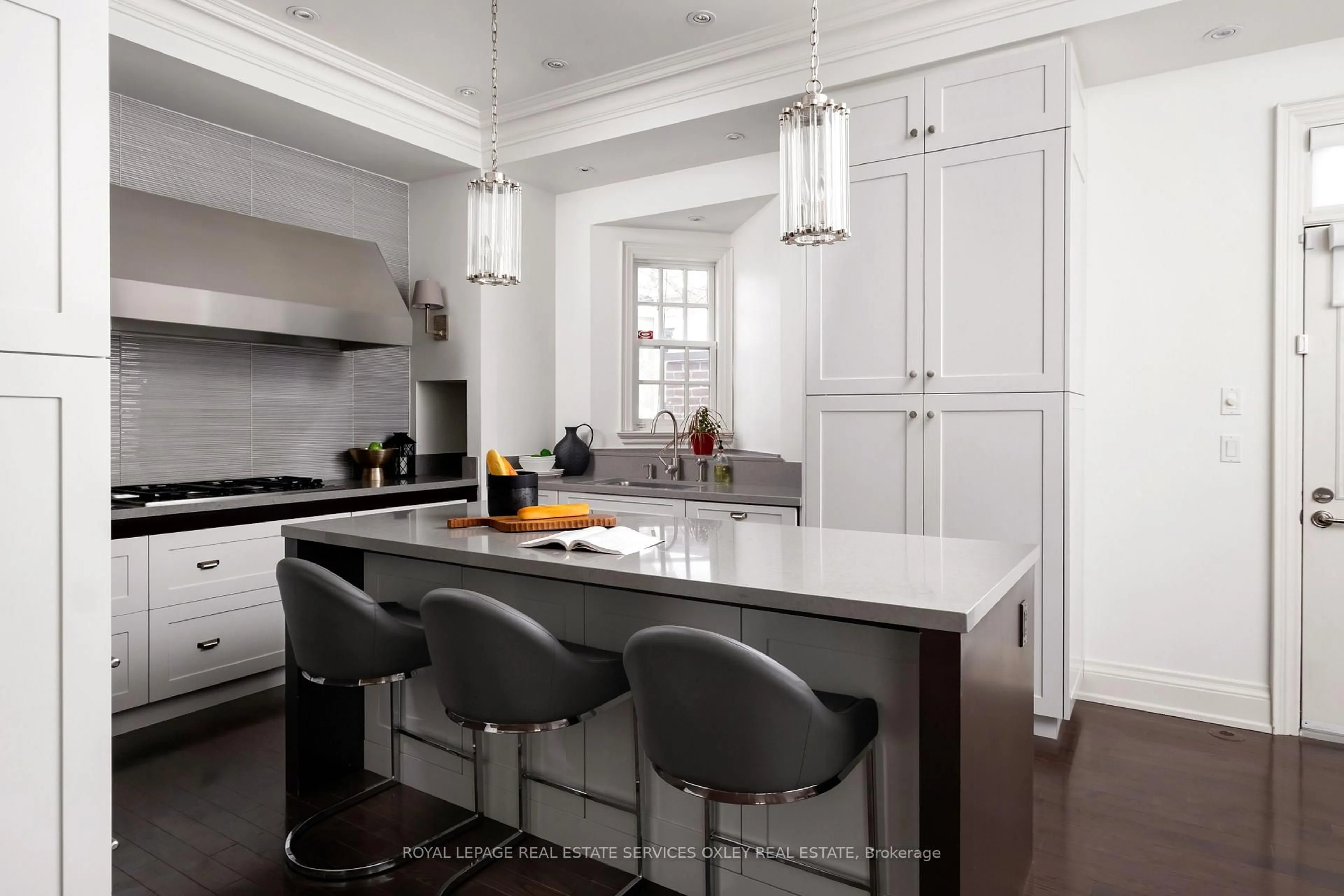 Contemporary kitchen, unknown for 22 Birch Ave #Th D, Toronto Ontario M4V 1C8