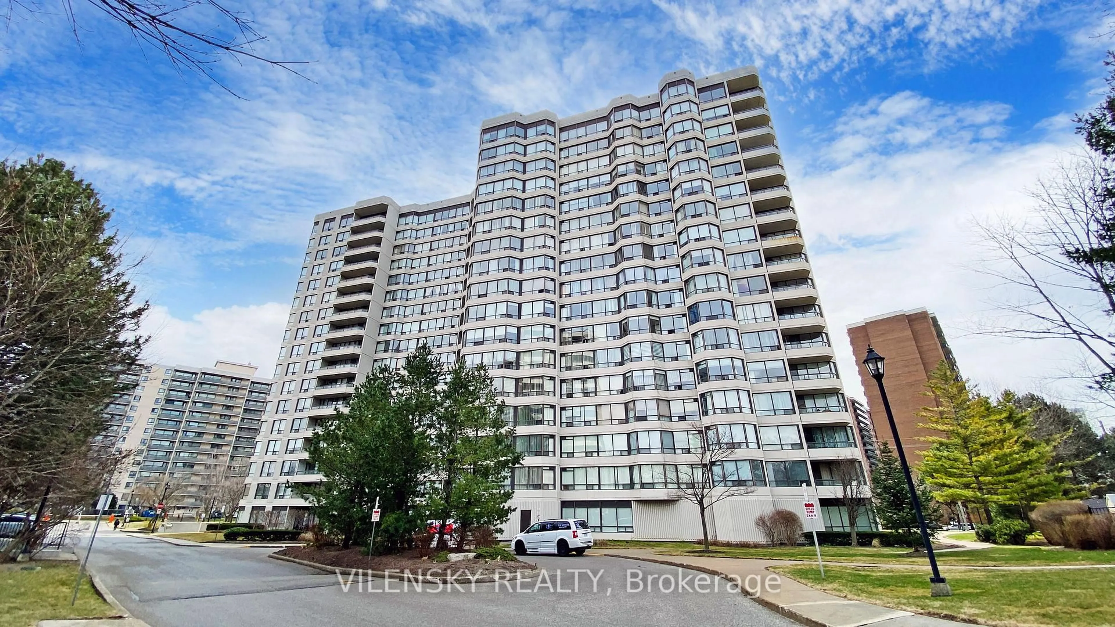 Unknown for 1101 Steeles Ave #1603, Toronto Ontario M2R 3W5