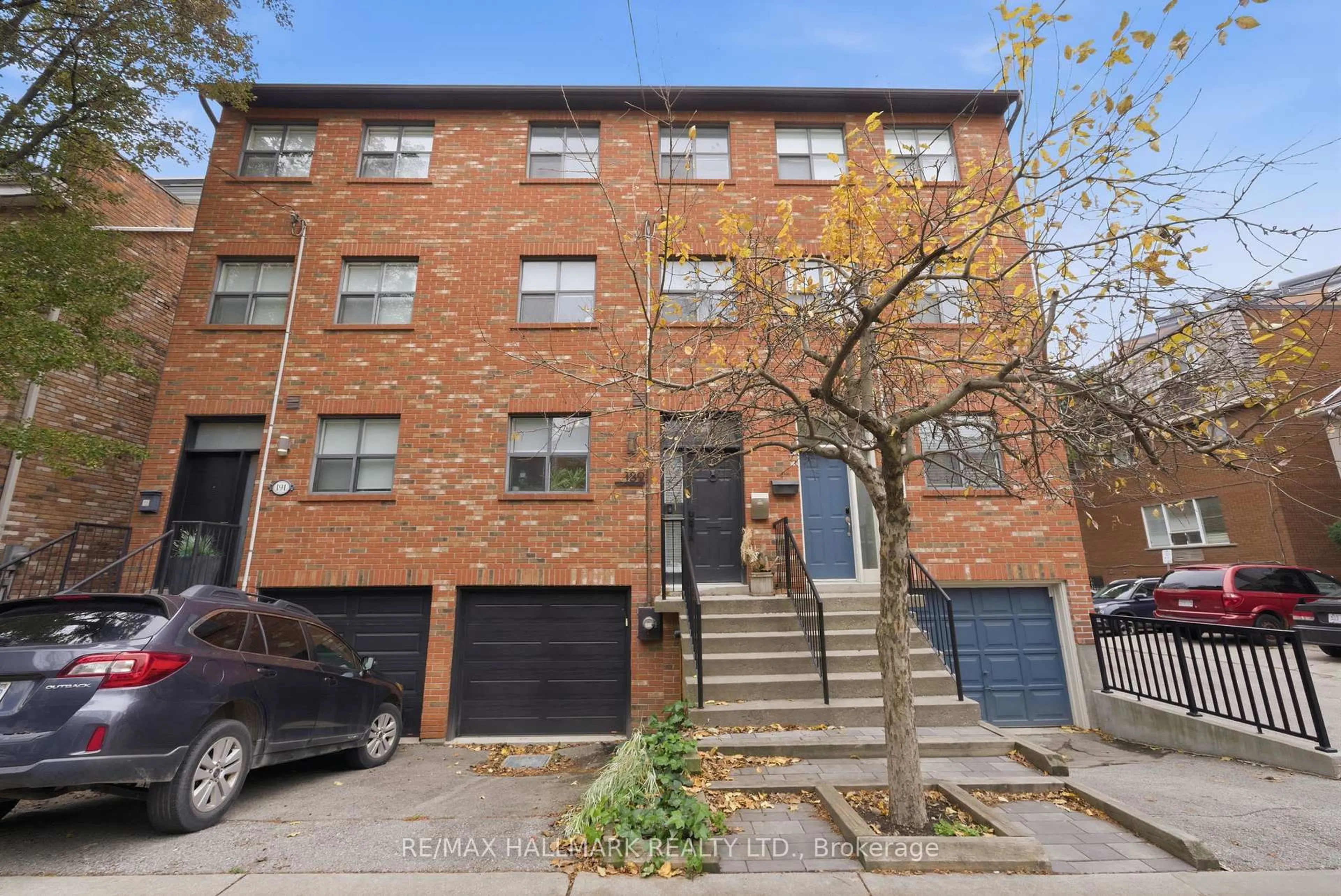Home with brick exterior material, street for 189 Ontario St, Toronto Ontario M5A 2V6