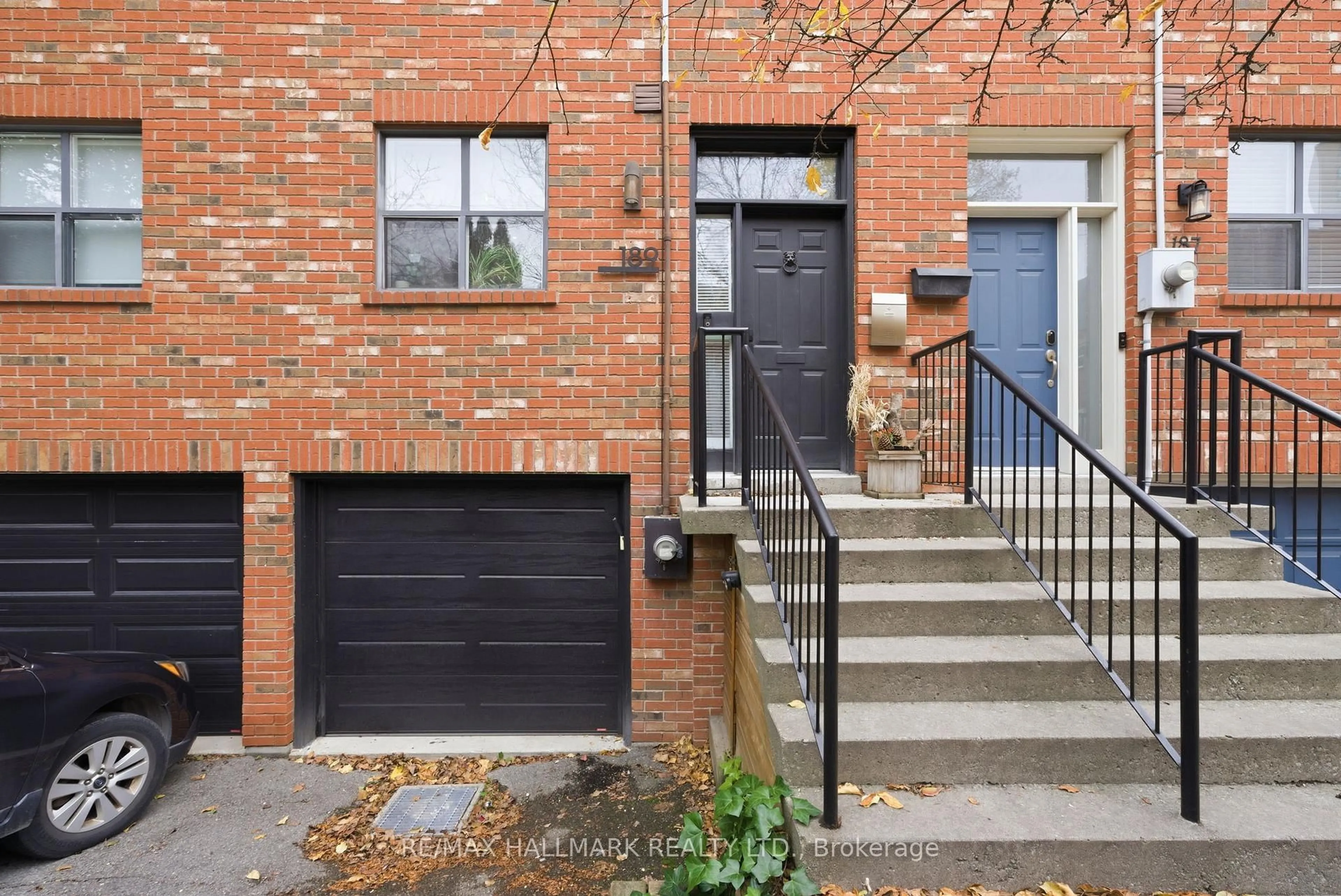 Home with brick exterior material, street for 189 Ontario St, Toronto Ontario M5A 2V6