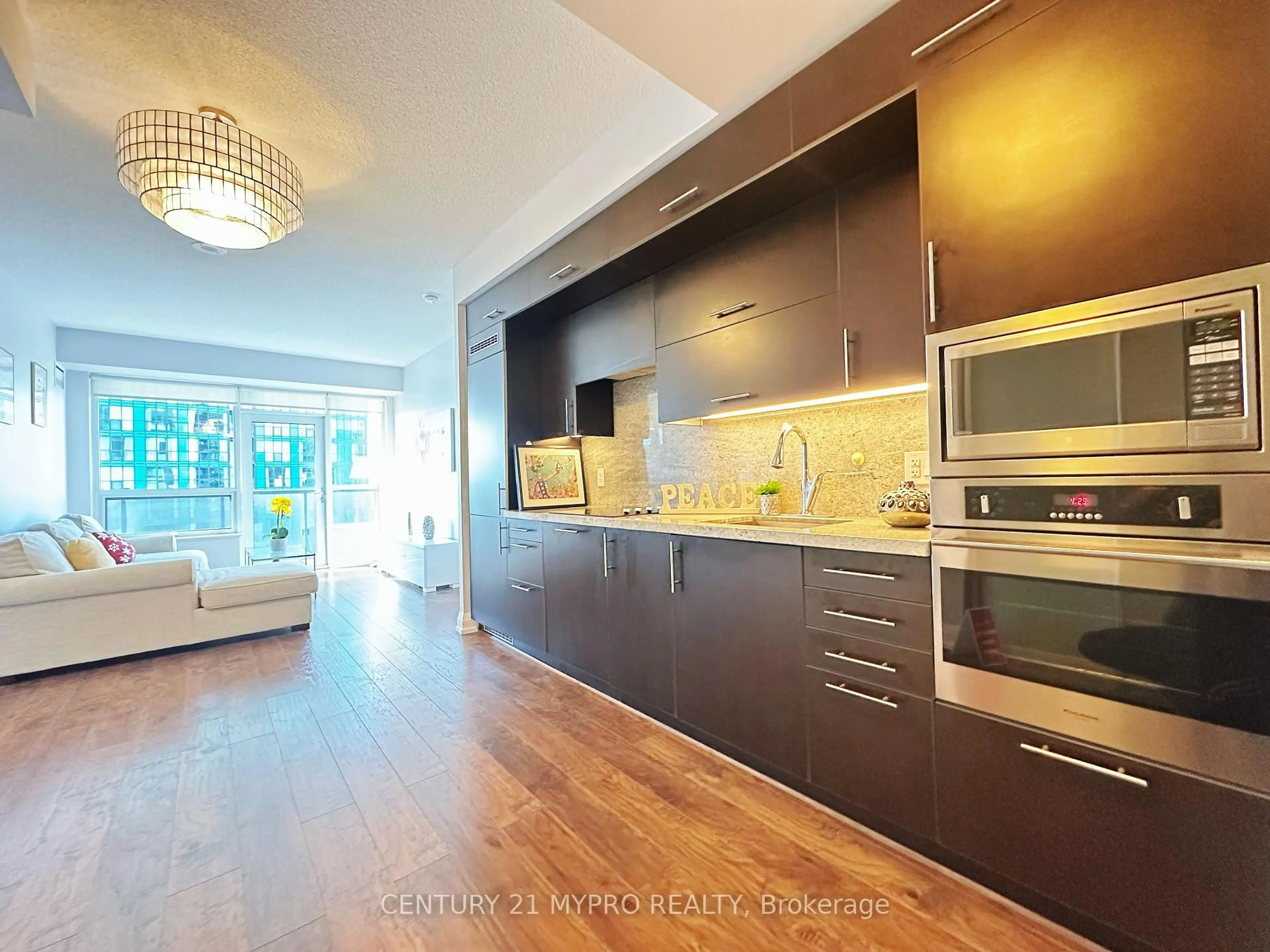 Open concept kitchen, wood/laminate floor for 2 Anndale Dr #2111, Toronto Ontario M2N 2W8