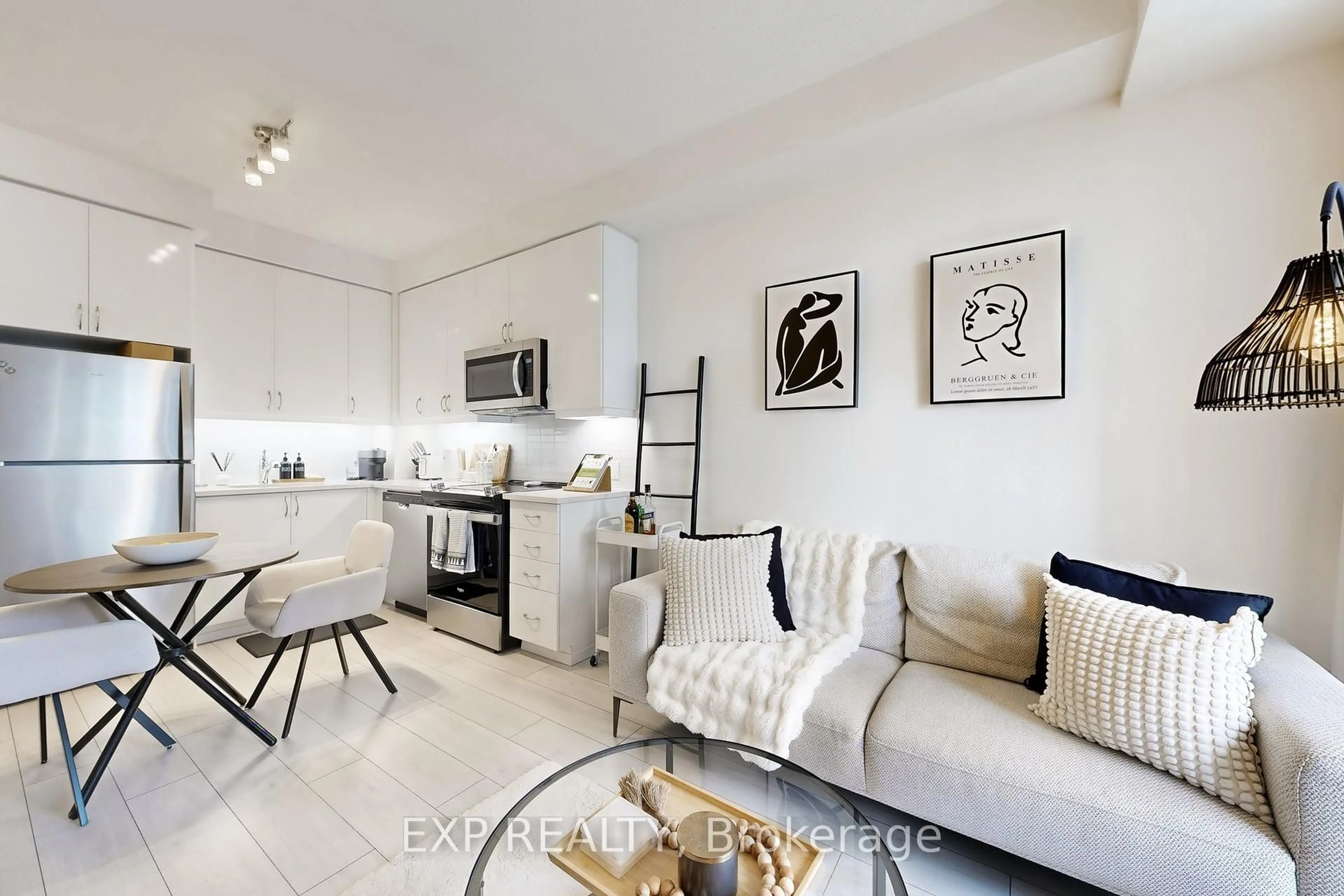 Open concept kitchen, ceramic/tile floor for 4955 Yonge St #918, Toronto Ontario M2N 0L8