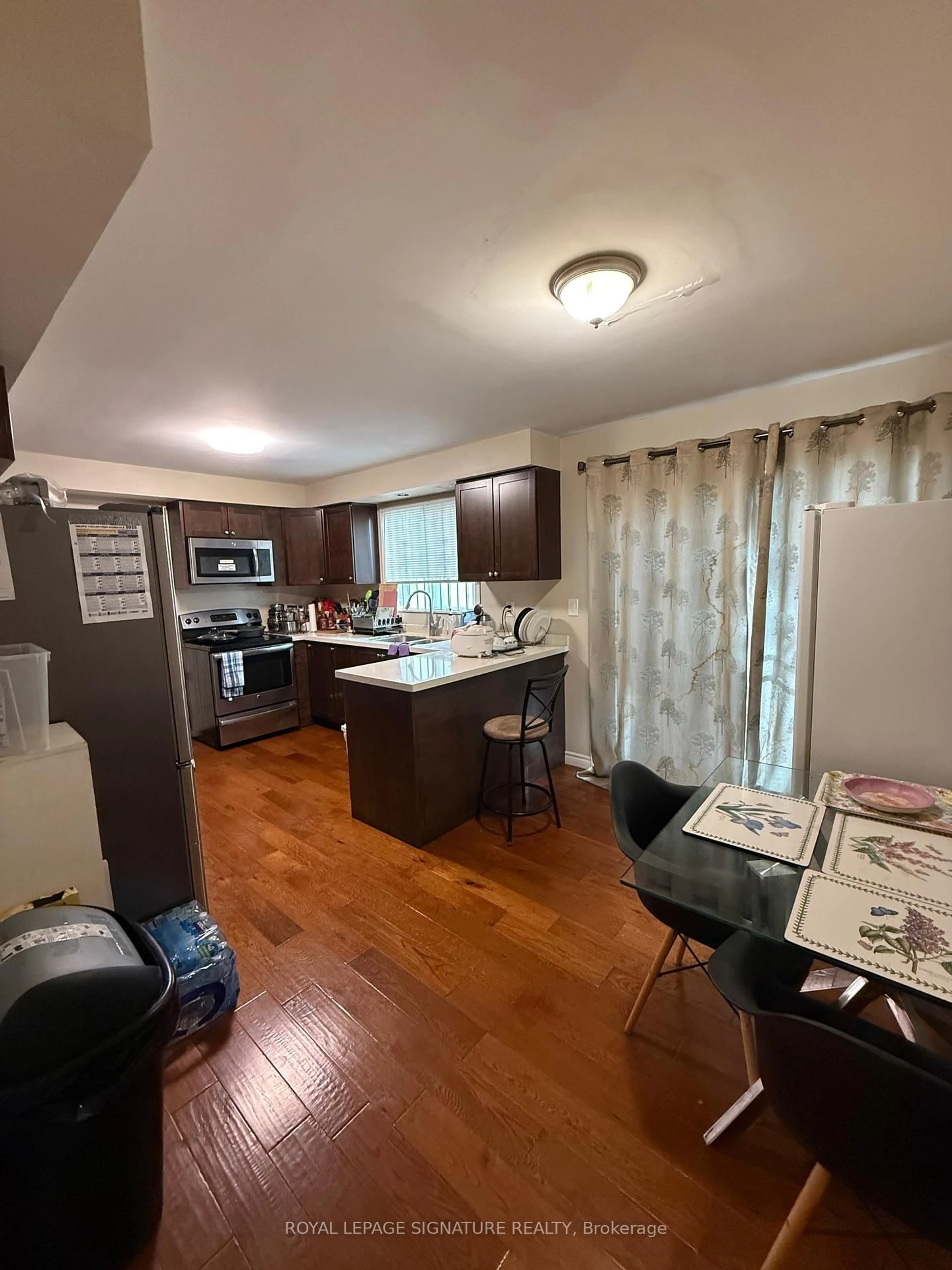 Unknown for 10 Teagarden Crt, Toronto Ontario M2N 5Z9