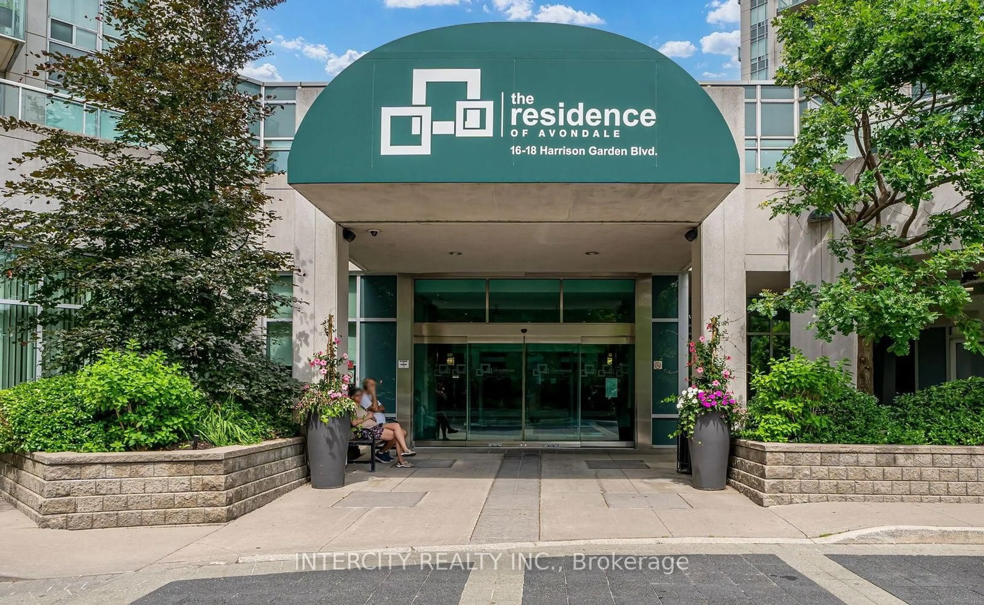 Indoor foyer for 16 Harrison Garden Blvd #1706, Toronto Ontario M2N 7J6