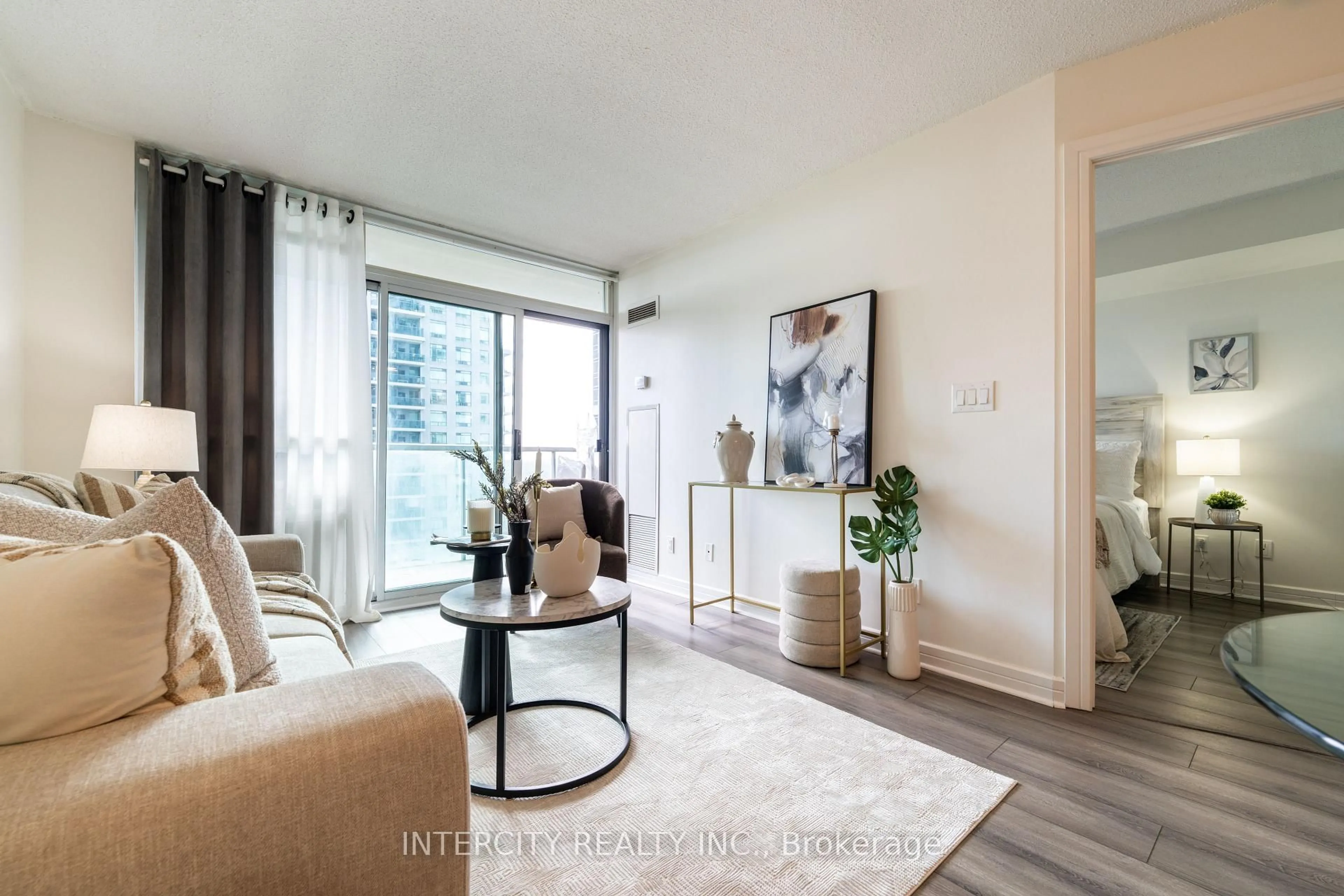 Living room with furniture, unknown for 16 Harrison Garden Blvd #1706, Toronto Ontario M2N 7J6