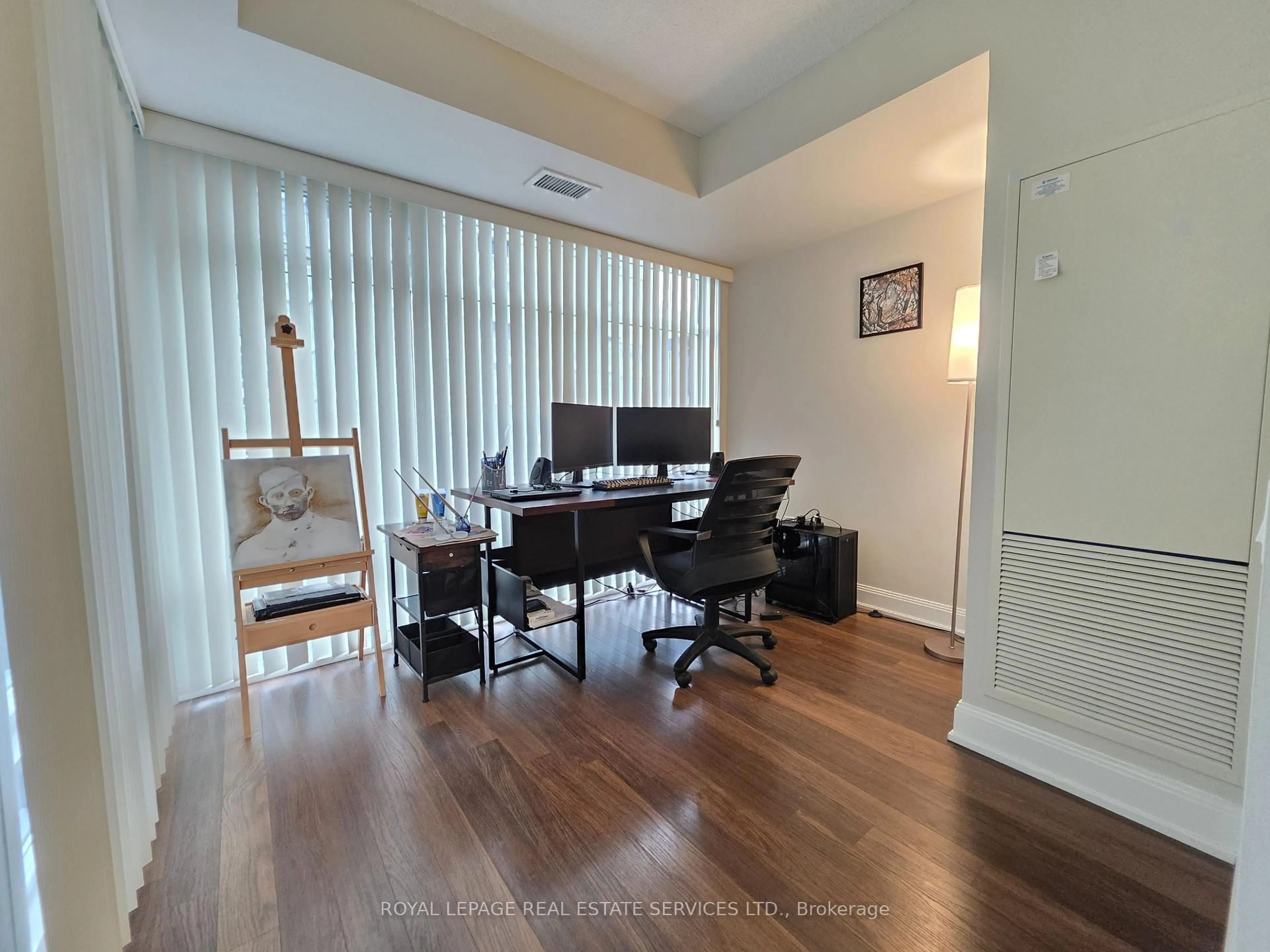 A pic of a room for 2191 Yonge St #1804, Toronto Ontario M4S 3H8