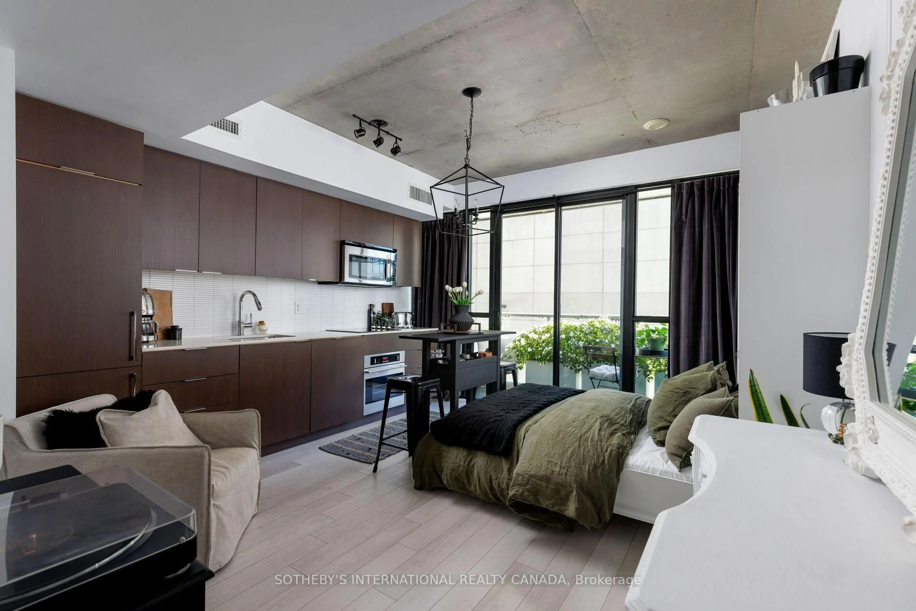 Open concept kitchen, unknown for 5 Hanna Ave #223, Toronto Ontario M6K 0B3