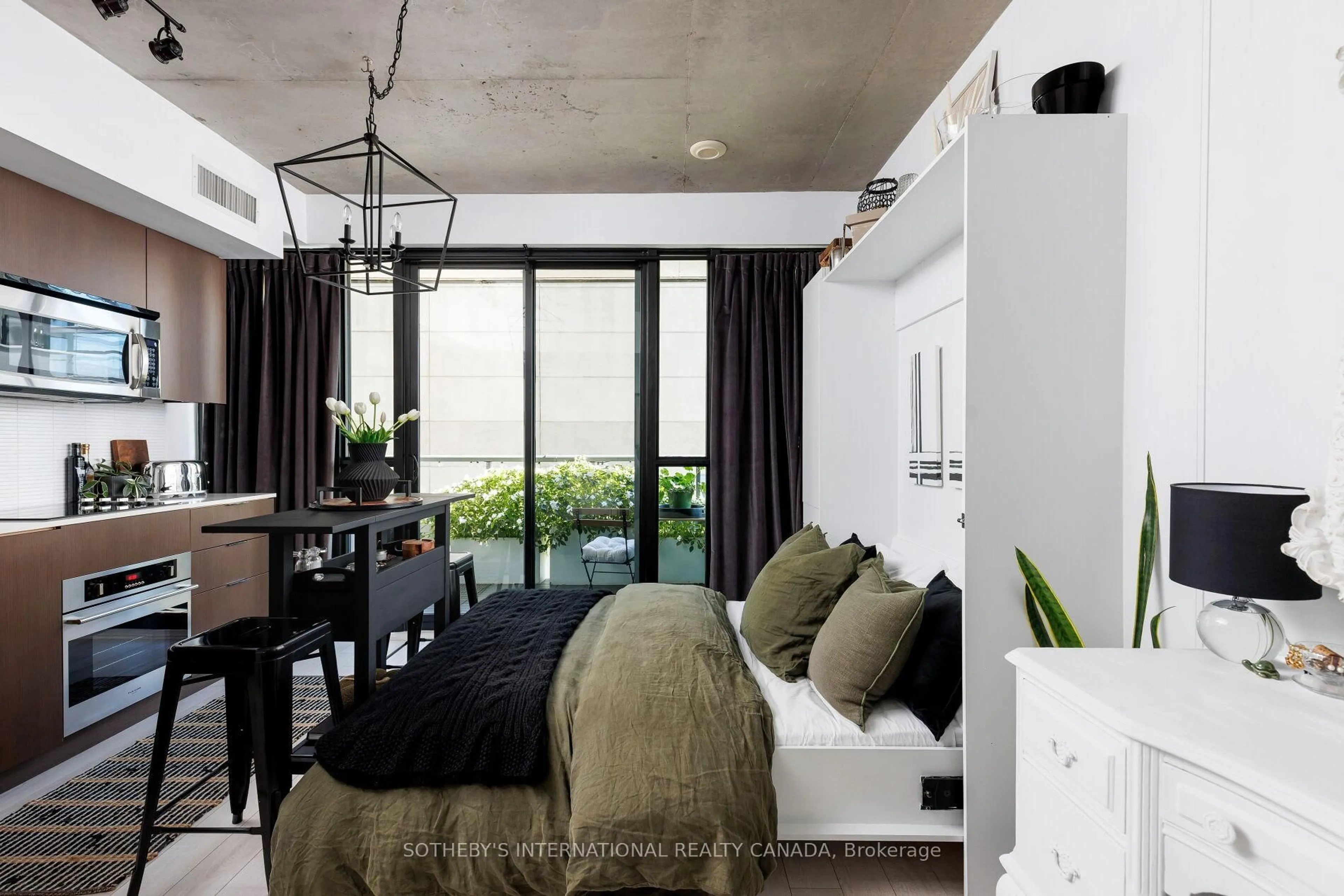 Unknown for 5 Hanna Ave #223, Toronto Ontario M6K 0B3