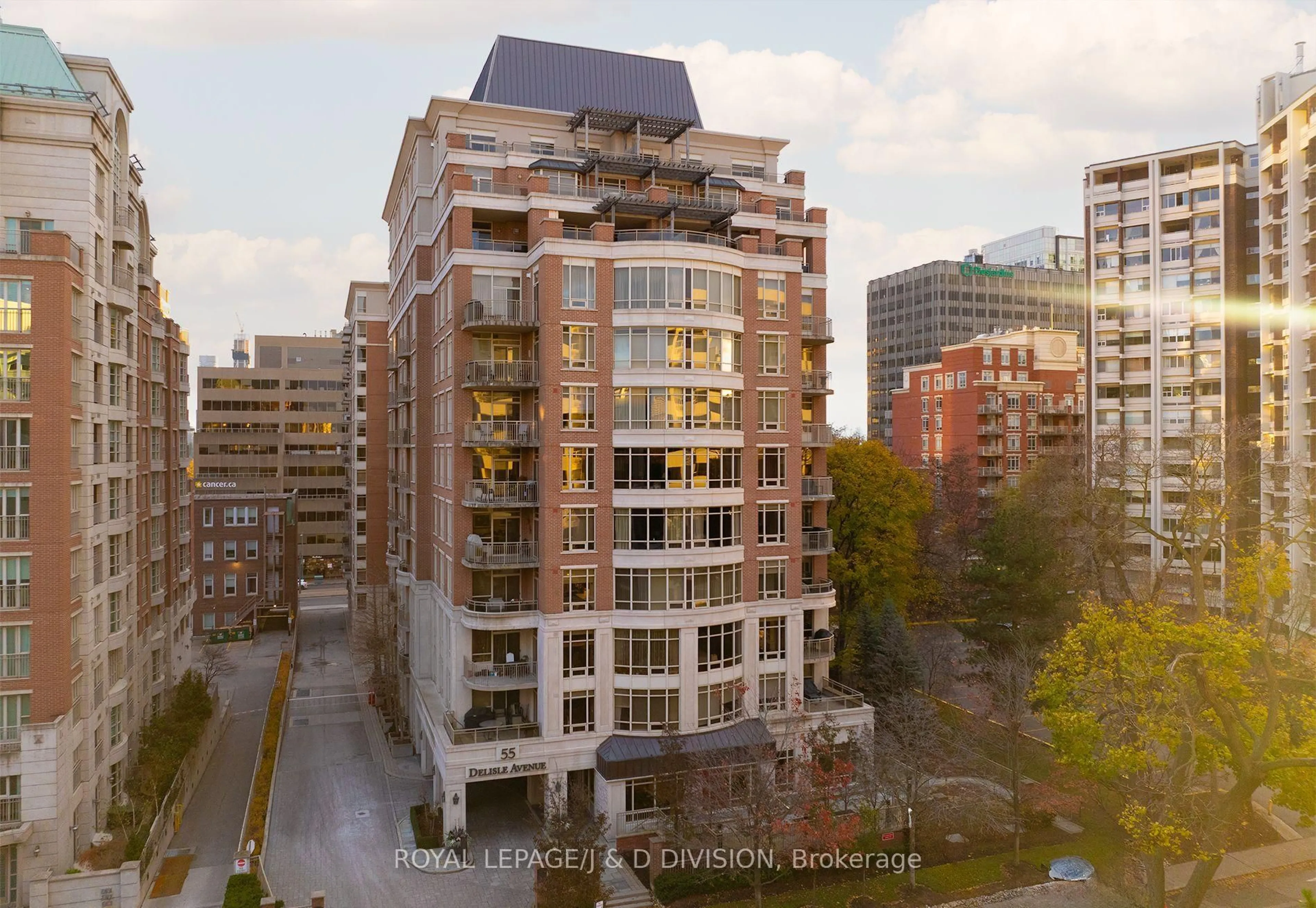 A pic from outside/outdoor area/front of a property/back of a property/a pic from drone, city buildings view from balcony for 55 Delisle Ave #401, Toronto Ontario M4V 3C2