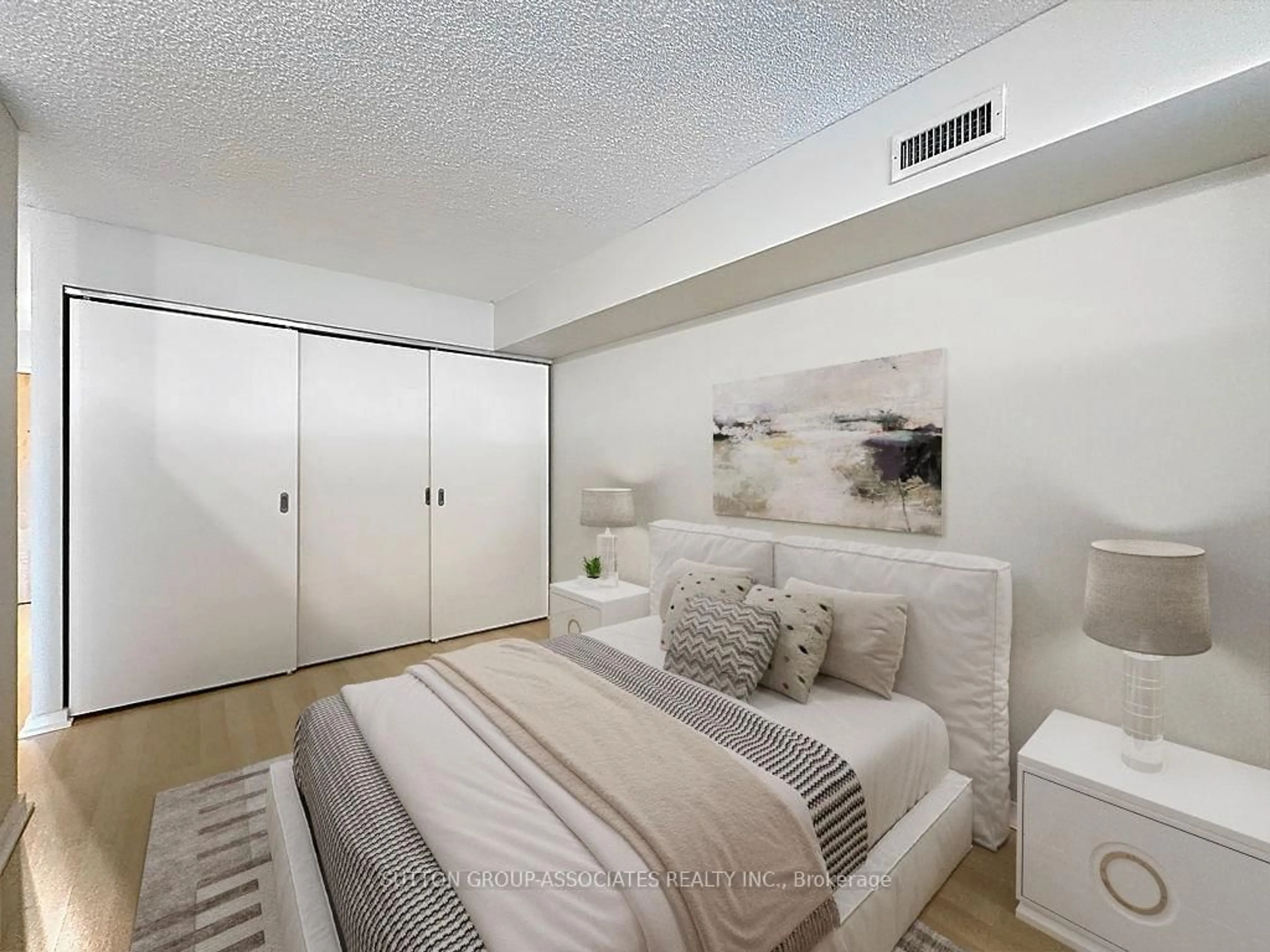 Bedroom with bed, unknown for 388 Richmond St #419, Toronto Ontario M5V 3P1