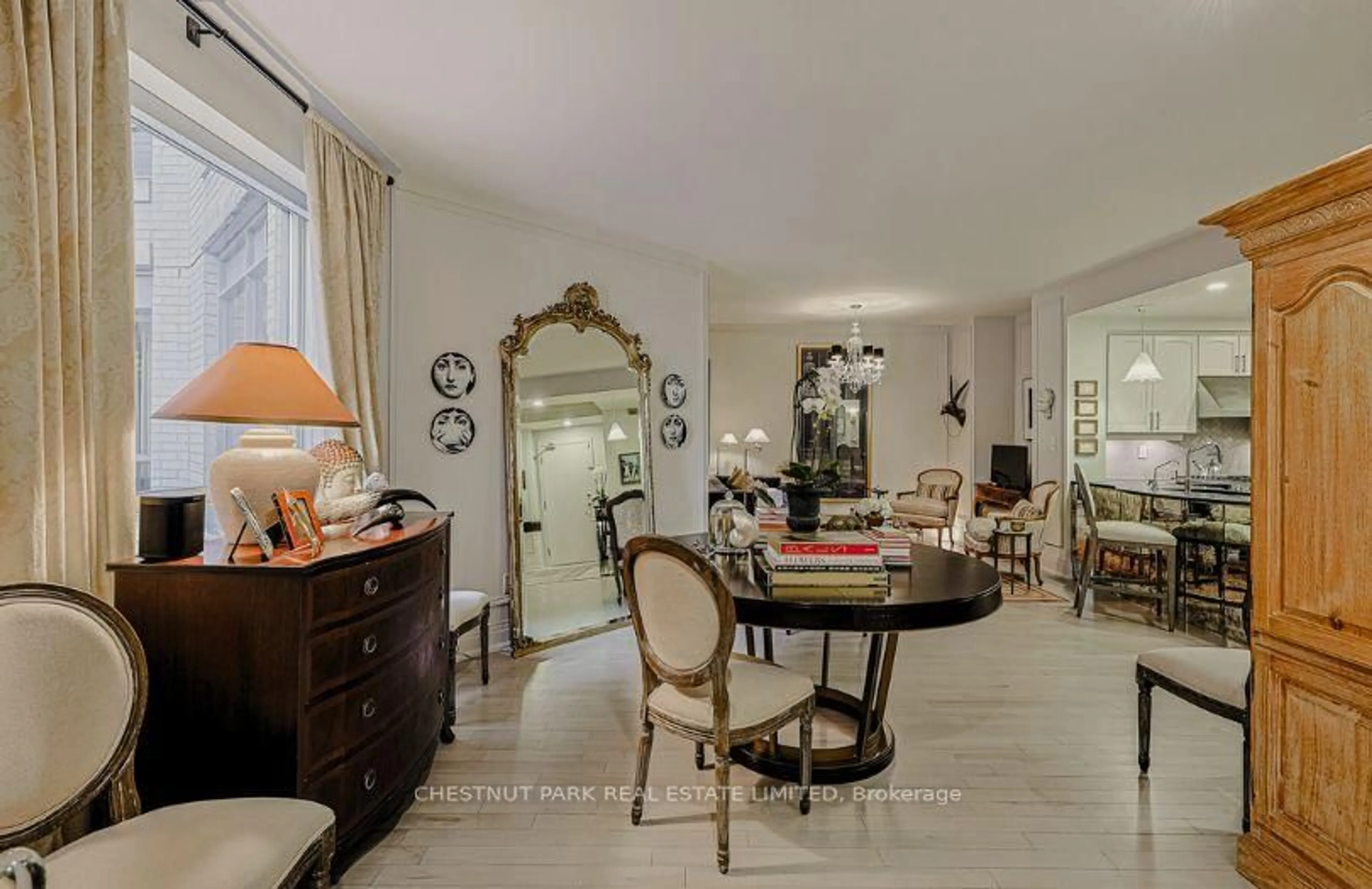 Unknown for 99 Avenue Rd #508, Toronto Ontario M5R 2G5