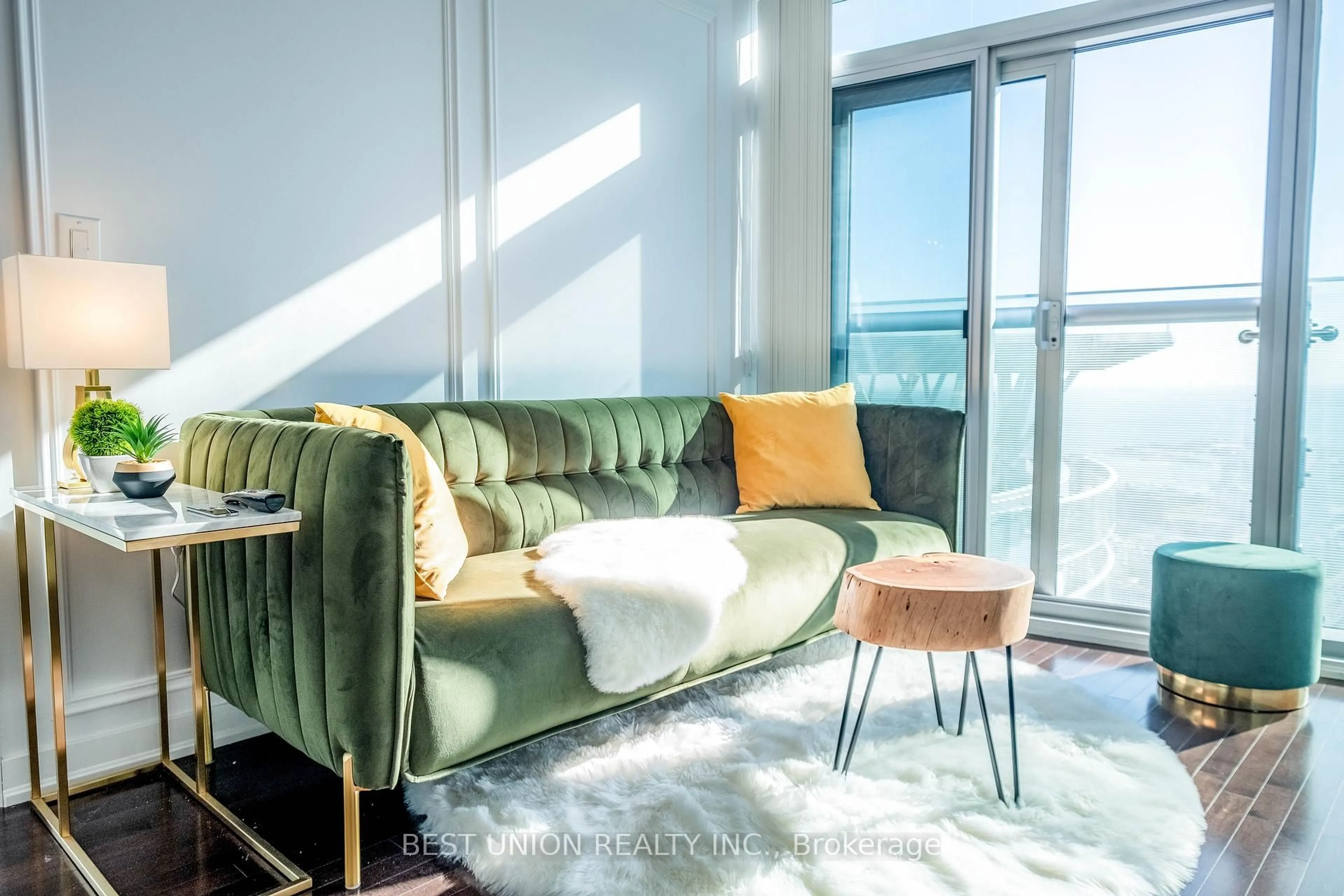 Living room with furniture, unknown for 14 York St #6406, Toronto Ontario M5J 0B1