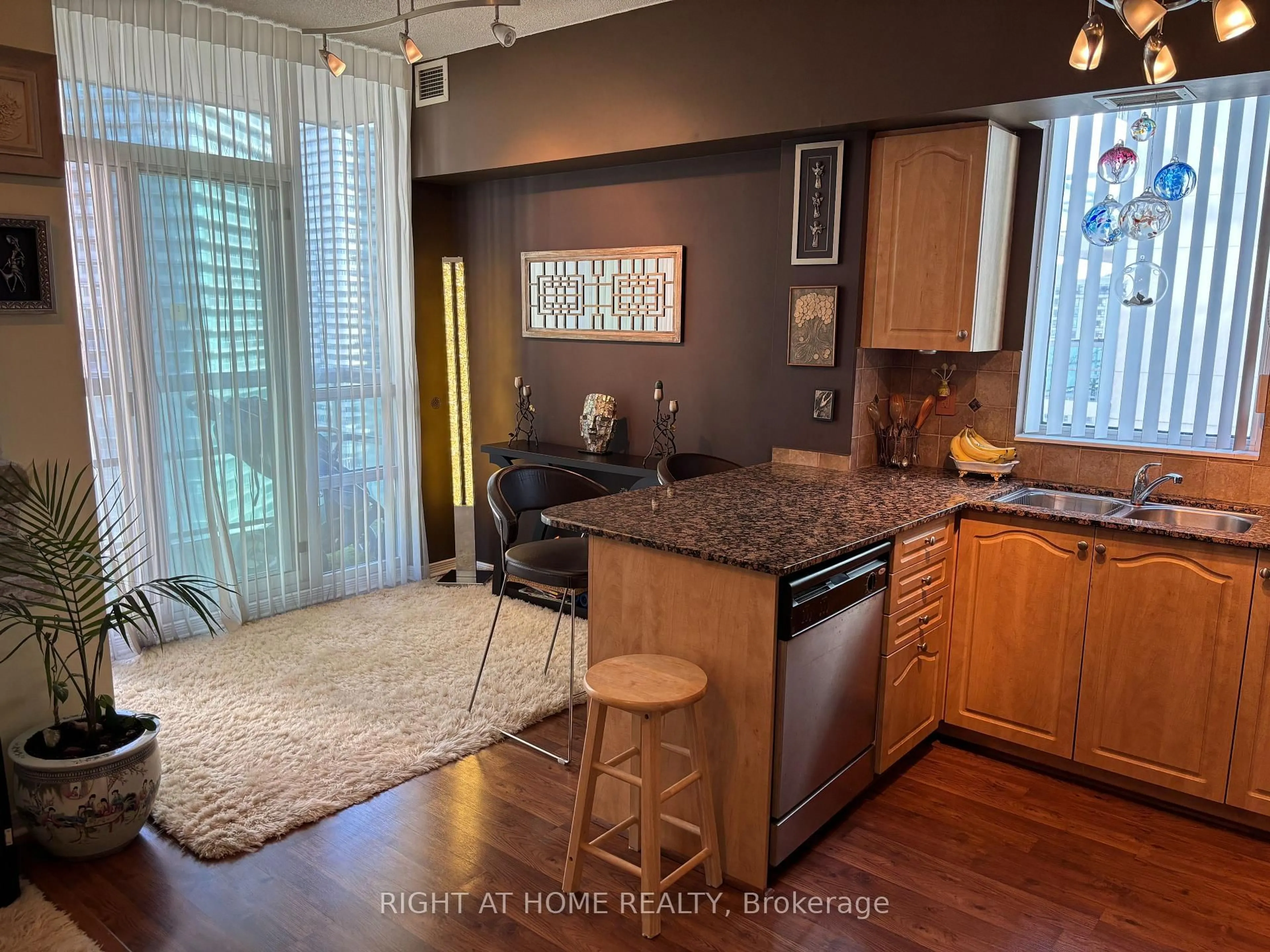 Open concept kitchen, unknown for 509 Beecroft Rd #2002, Toronto Ontario M2N 0A3