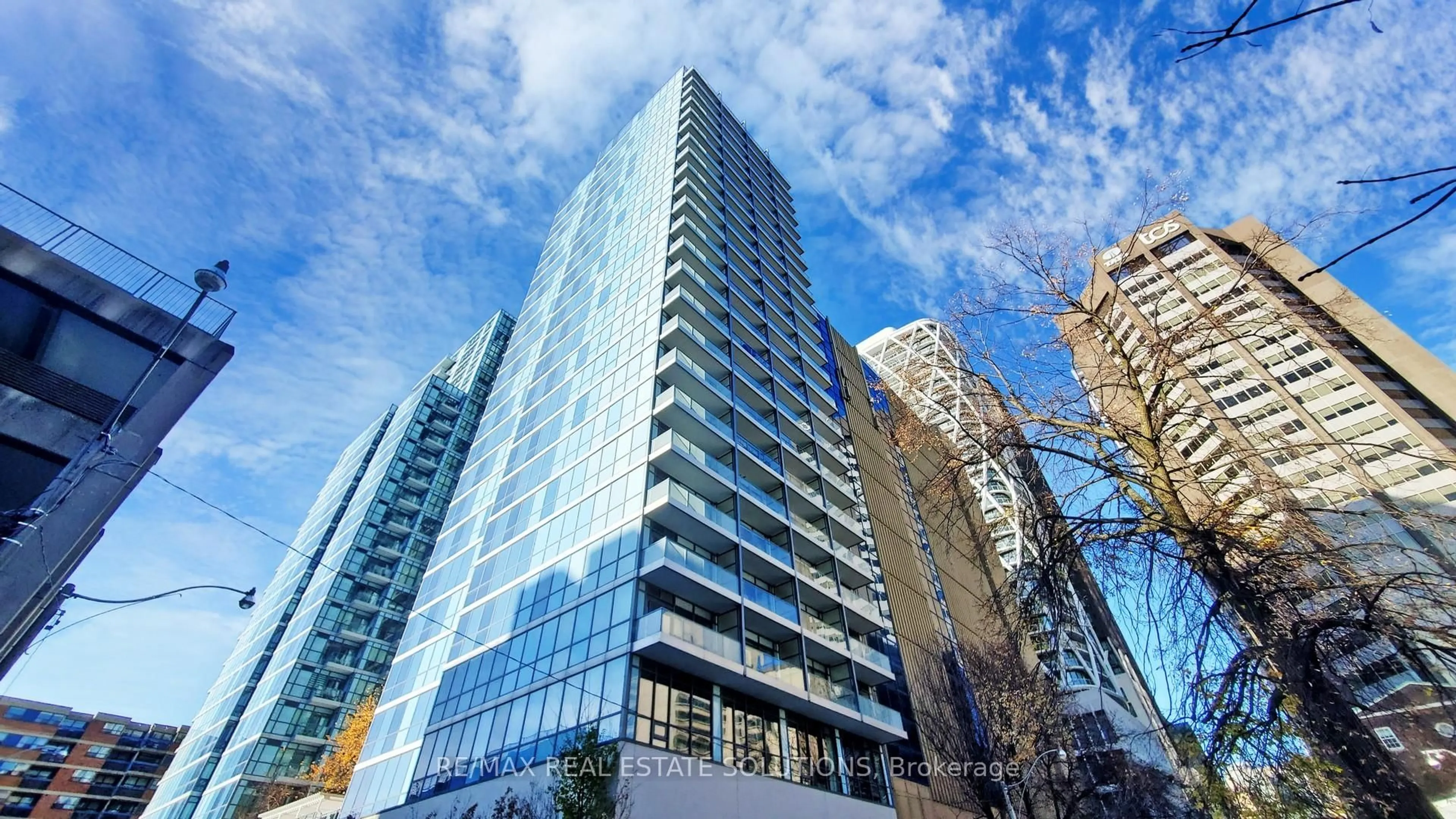 Unknown for 210 Simcoe St #1303, Toronto Ontario M5T 0A9