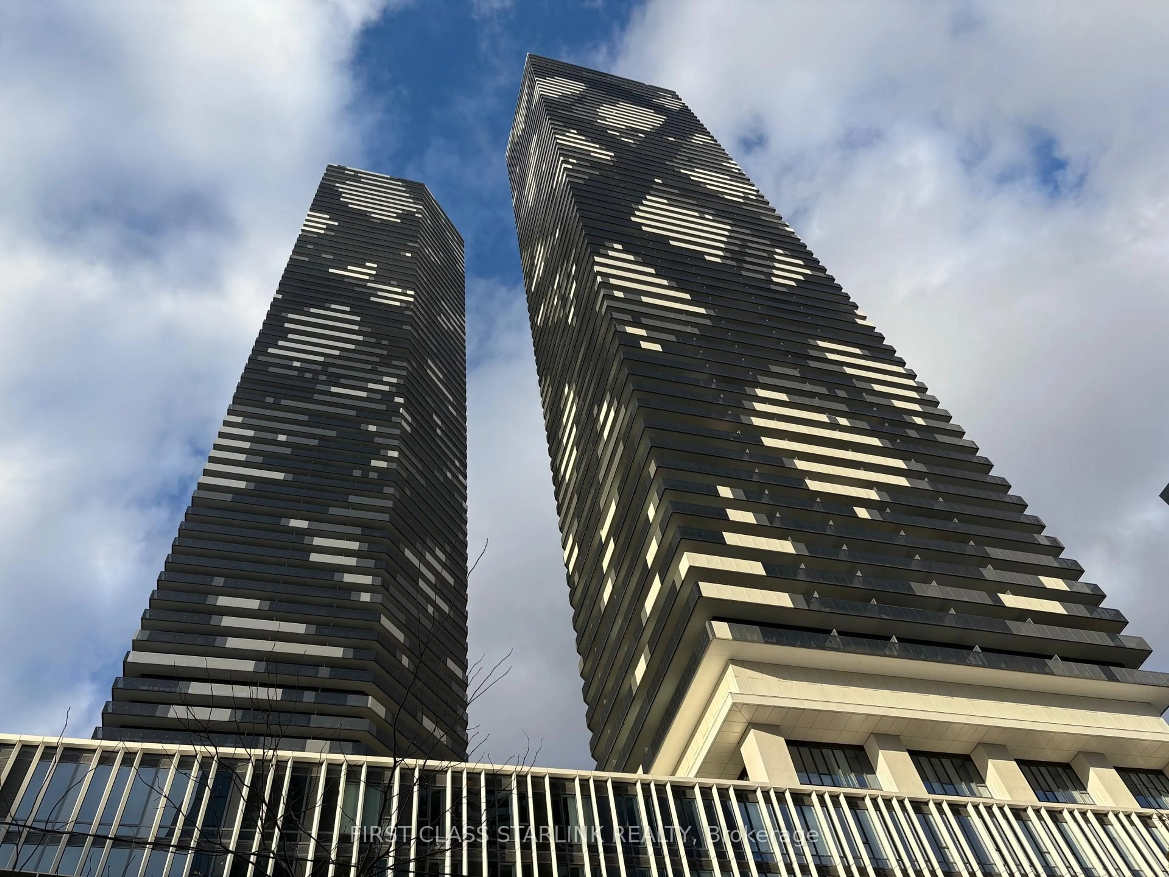 Unknown for 138 Downes St #5311, Toronto Ontario M5E 0E4