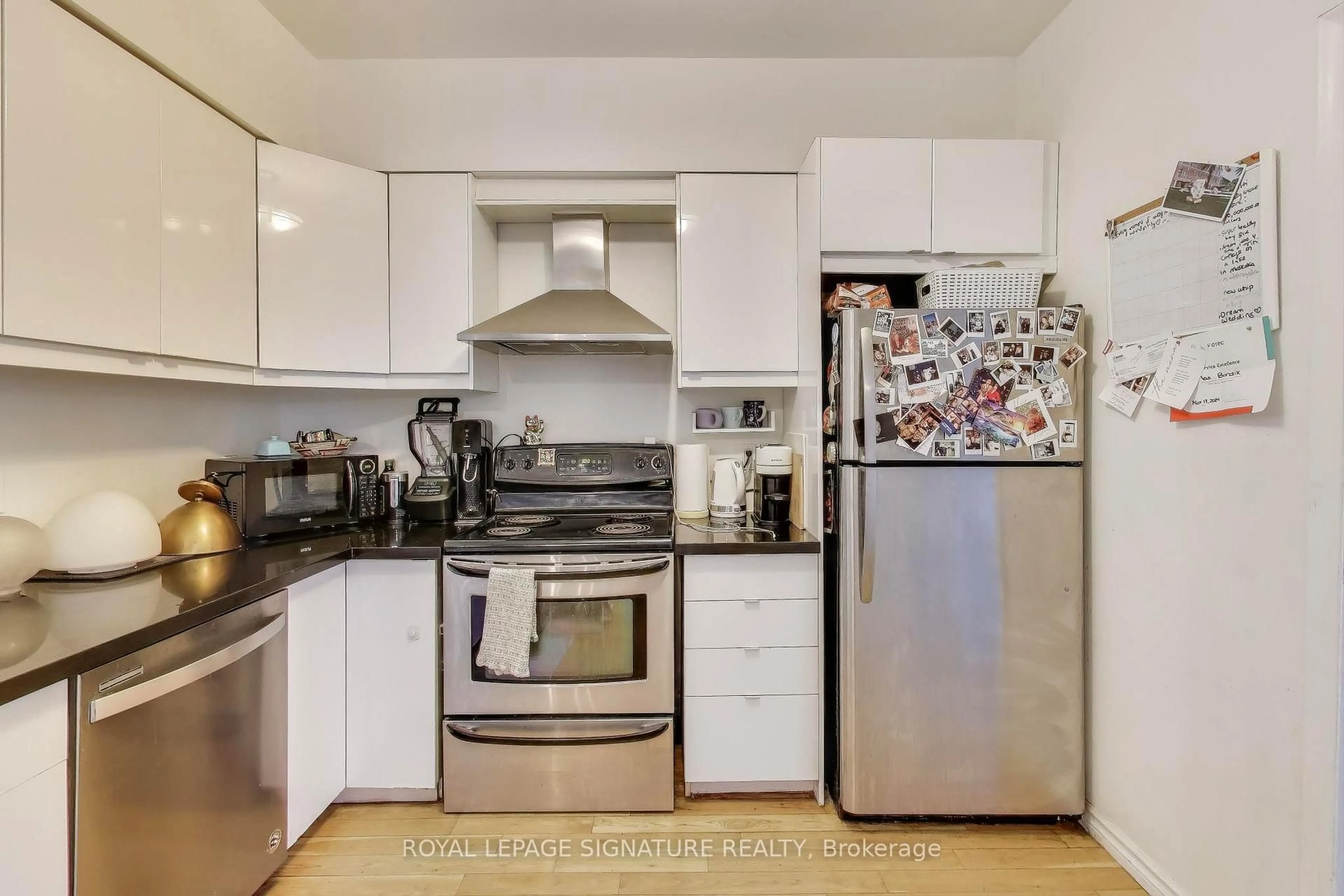 Standard kitchen, unknown for 9 Havelock St, Toronto Ontario M6H 3B3