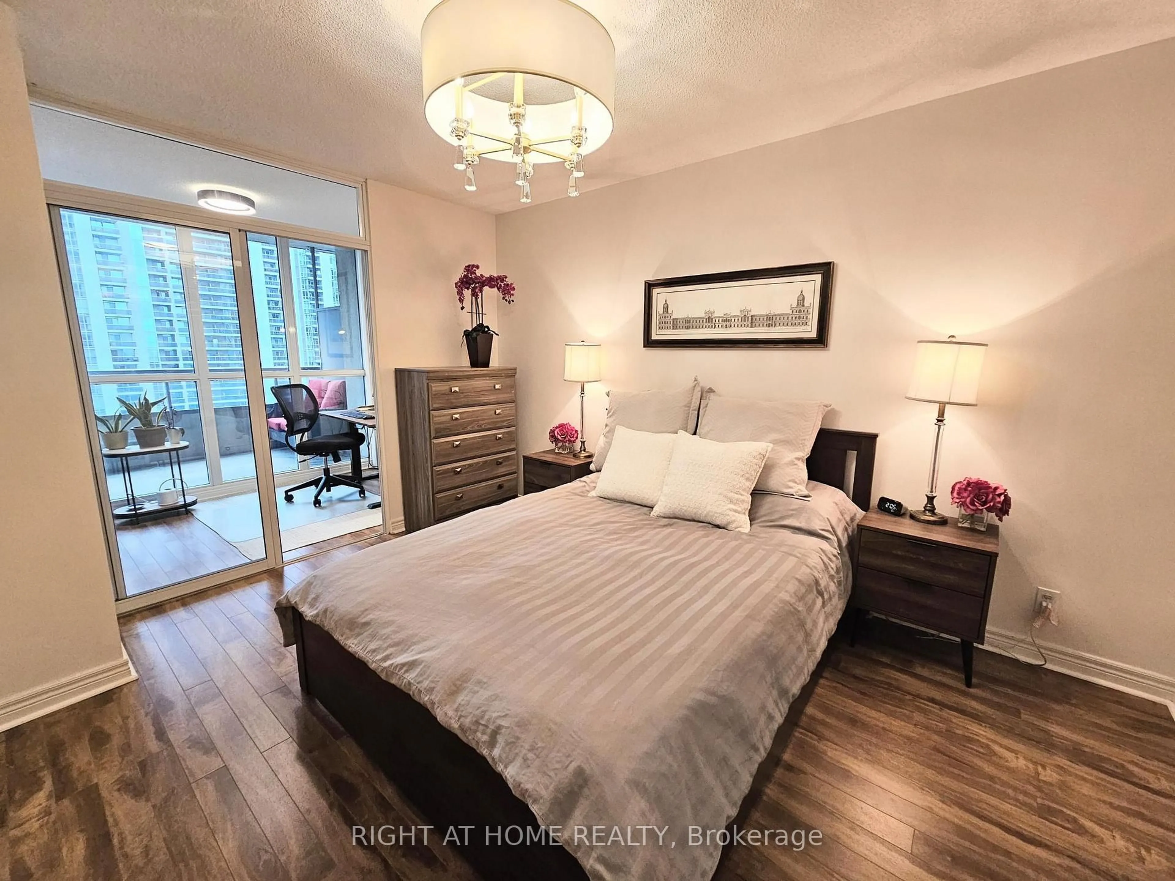 Bedroom with bed, wood/laminate floor for 23 Hollywood Ave #1511, Toronto Ontario M2N 7L8