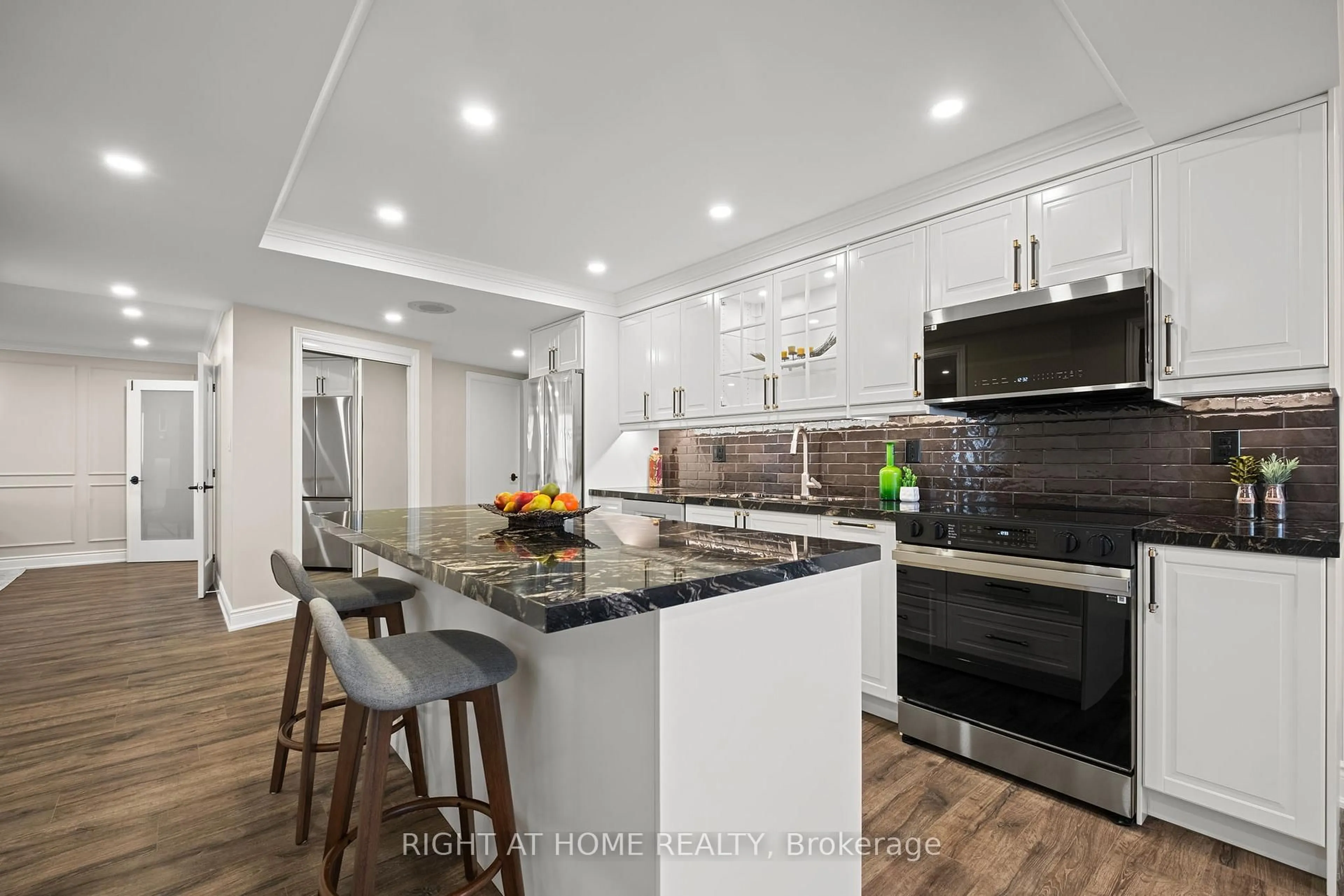 Open concept kitchen, unknown for 3303 Don Mills Rd #2903, Toronto Ontario M2J 4T6