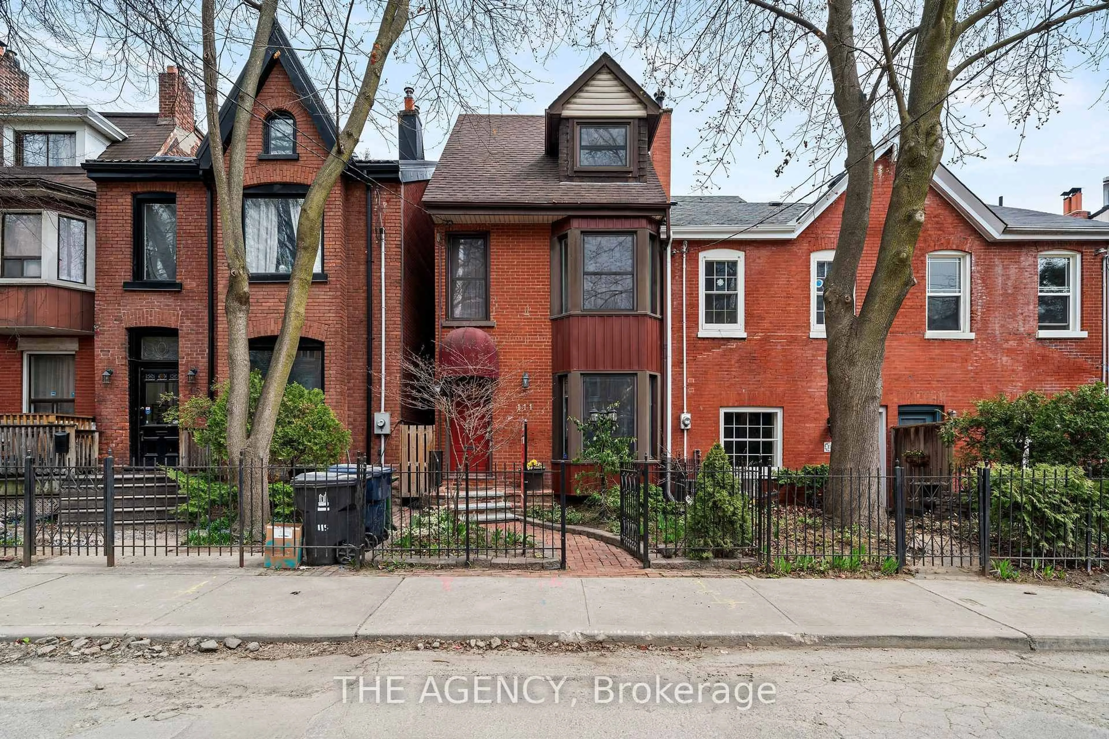 Home with brick exterior material, street for 111 Seaton St, Toronto Ontario M5A 2T2