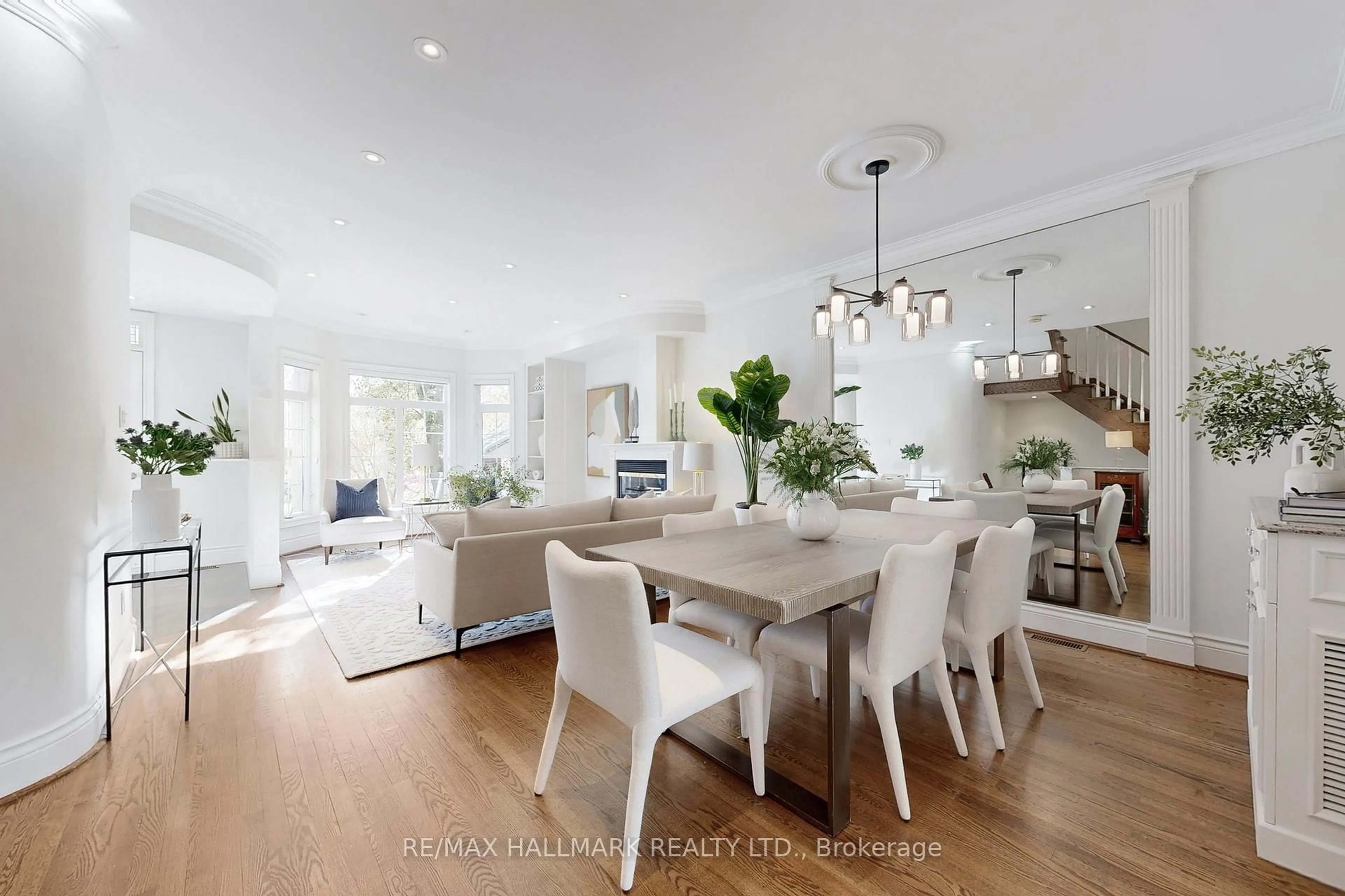 Open concept kitchen, unknown for 6A Carey Rd, Toronto Ontario M4S 1N8