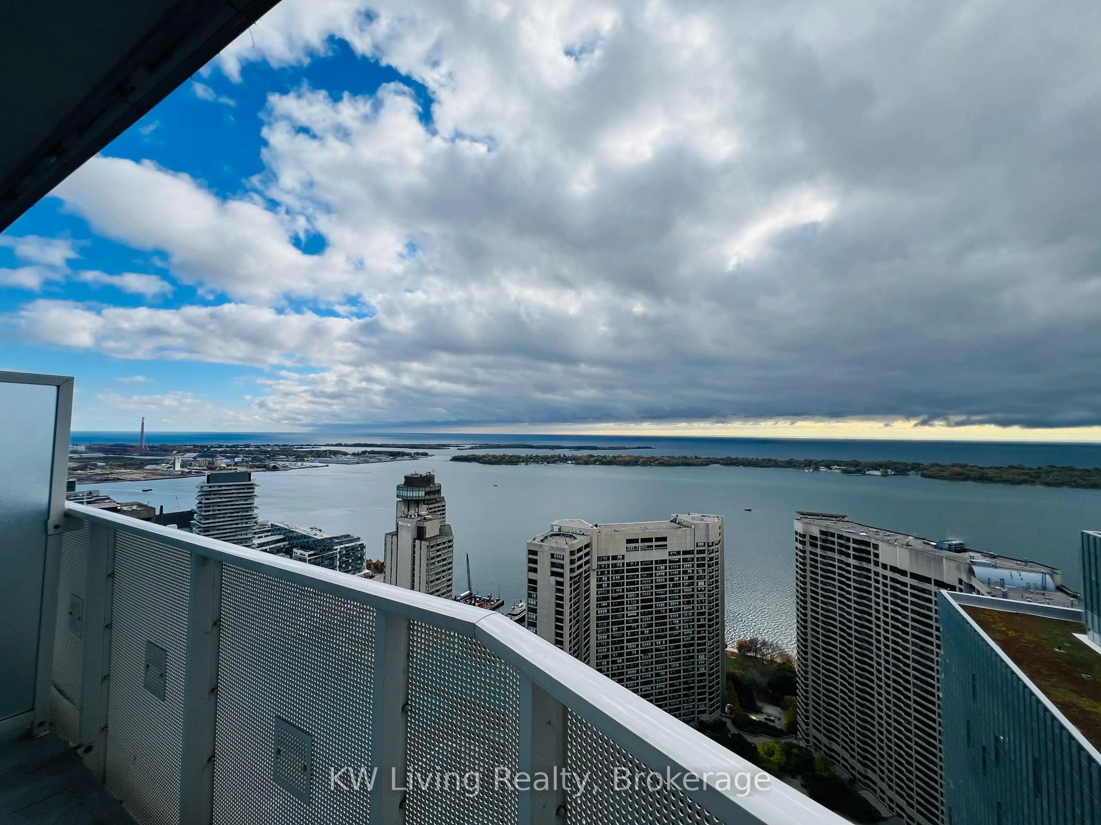 Unknown for 88 Harbour St #5008, Toronto Ontario M5J 0C3