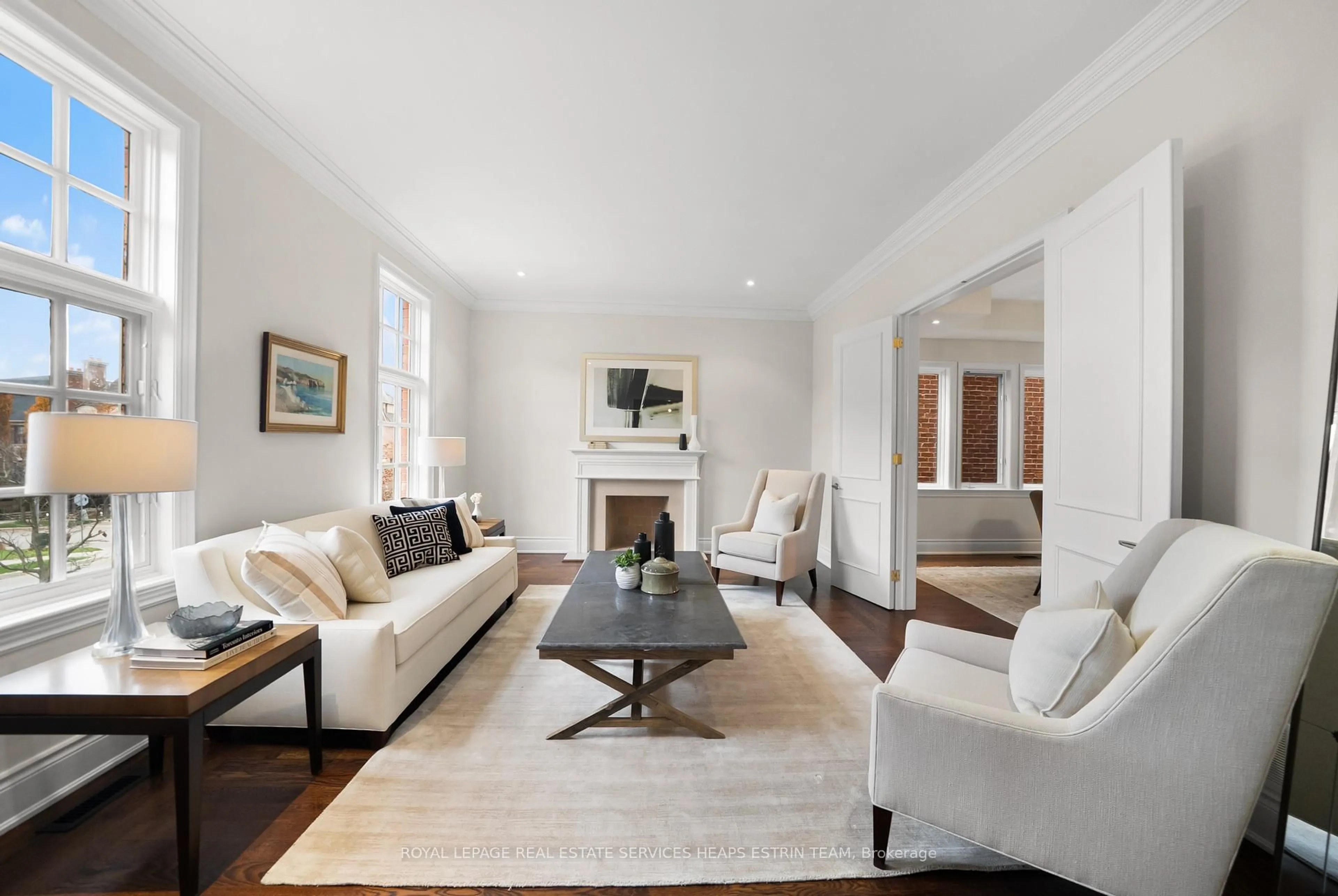 Living room with furniture, unknown for 46 True Davidson Dr, Toronto Ontario M4W 3X5