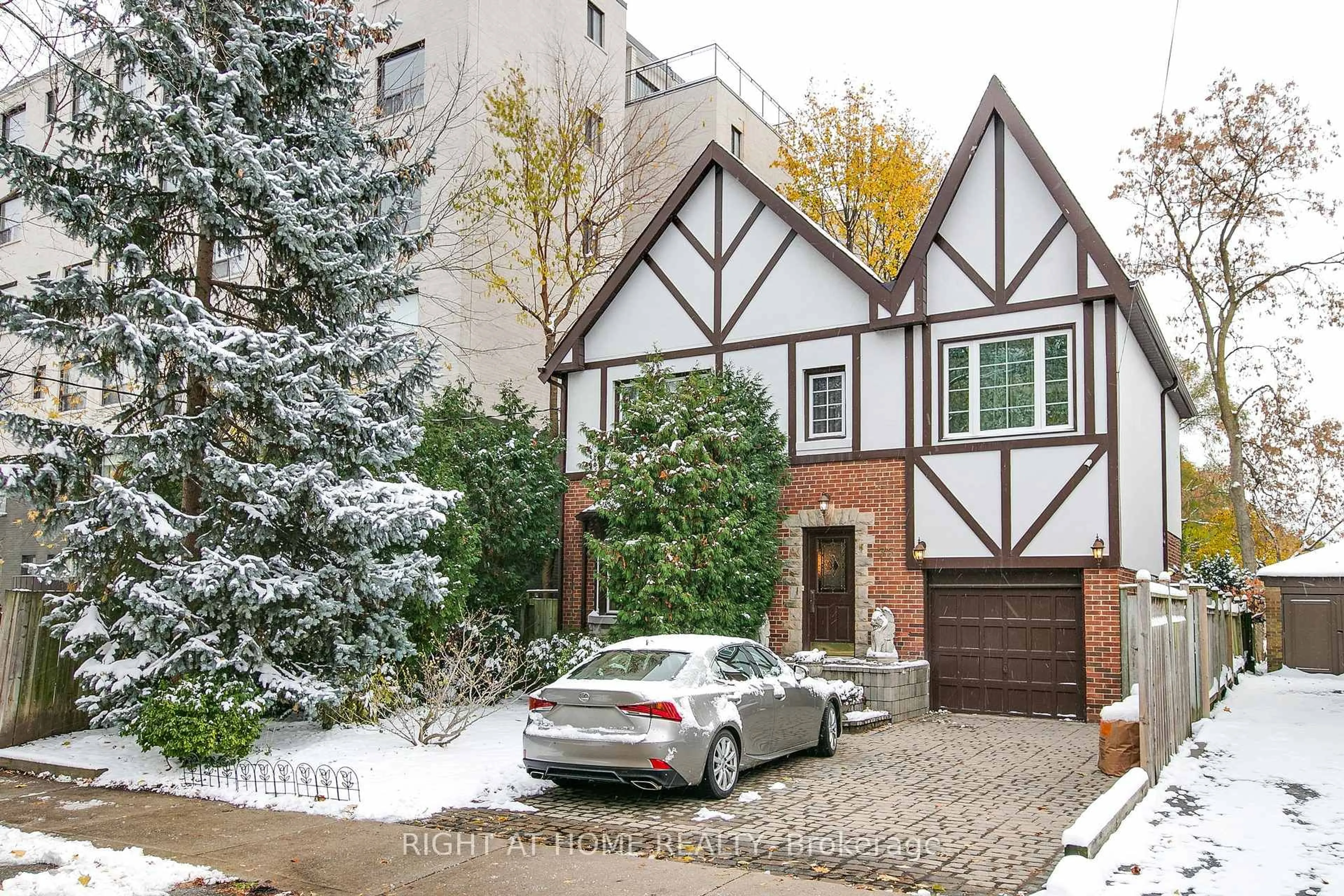 Unknown for 77 Ava Rd, Toronto Ontario M6C 1V6