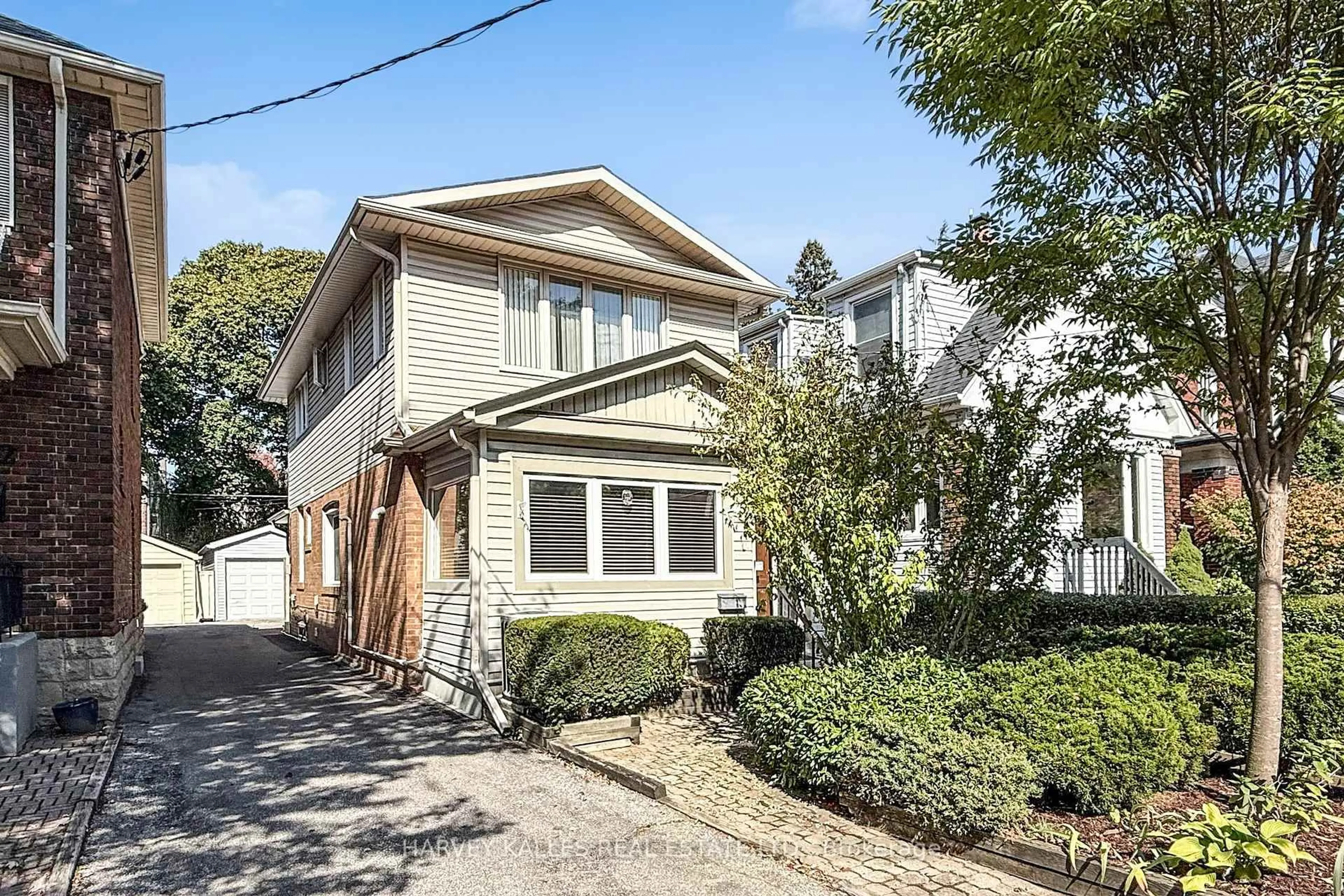 Unknown for 114 Bowood Ave, Toronto Ontario M4N 1Y5