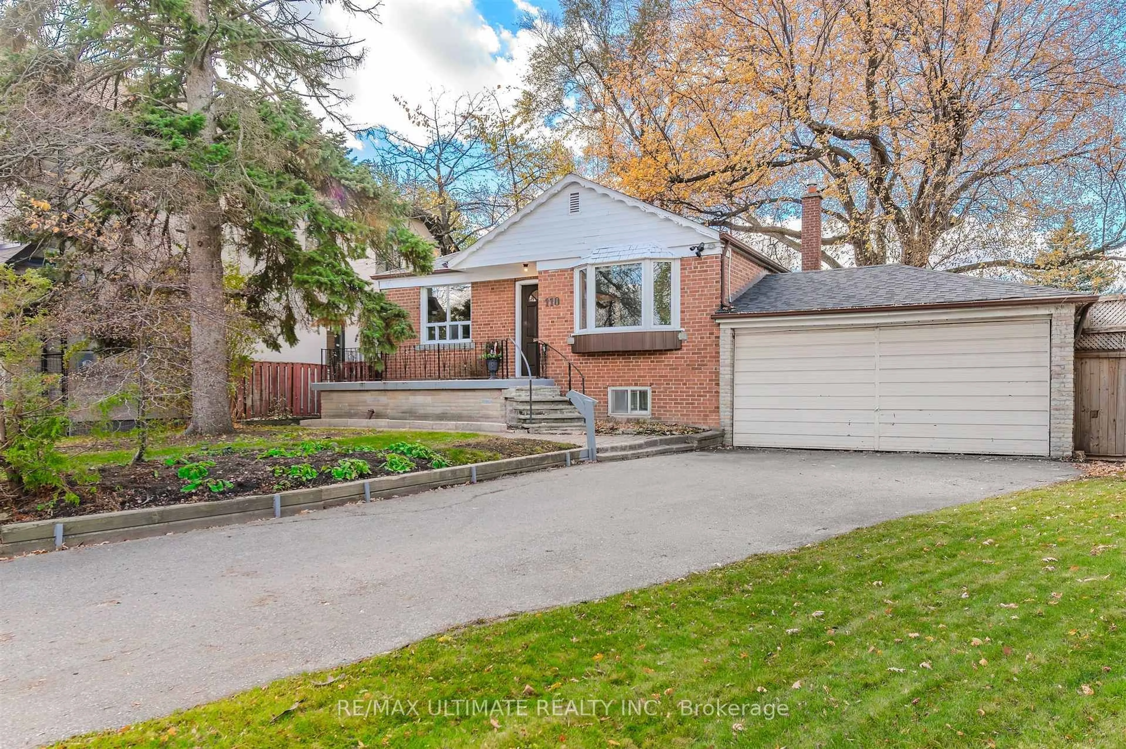 Home with brick exterior material, street for 110 De Quincy Blvd, Toronto Ontario M3H 1Y9