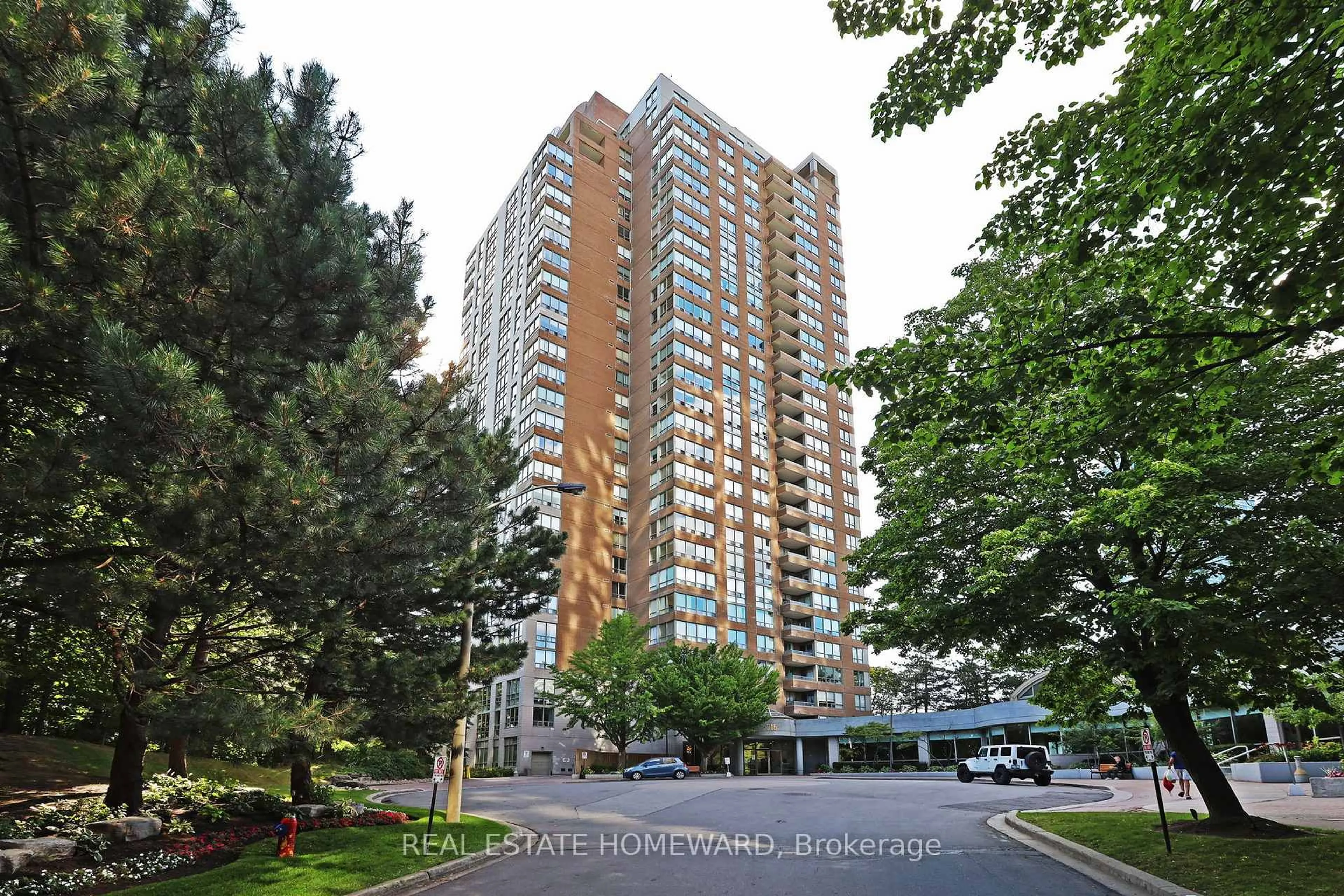 Indoor foyer for 215 Wynford Dr #801, Toronto Ontario M3C 3P5