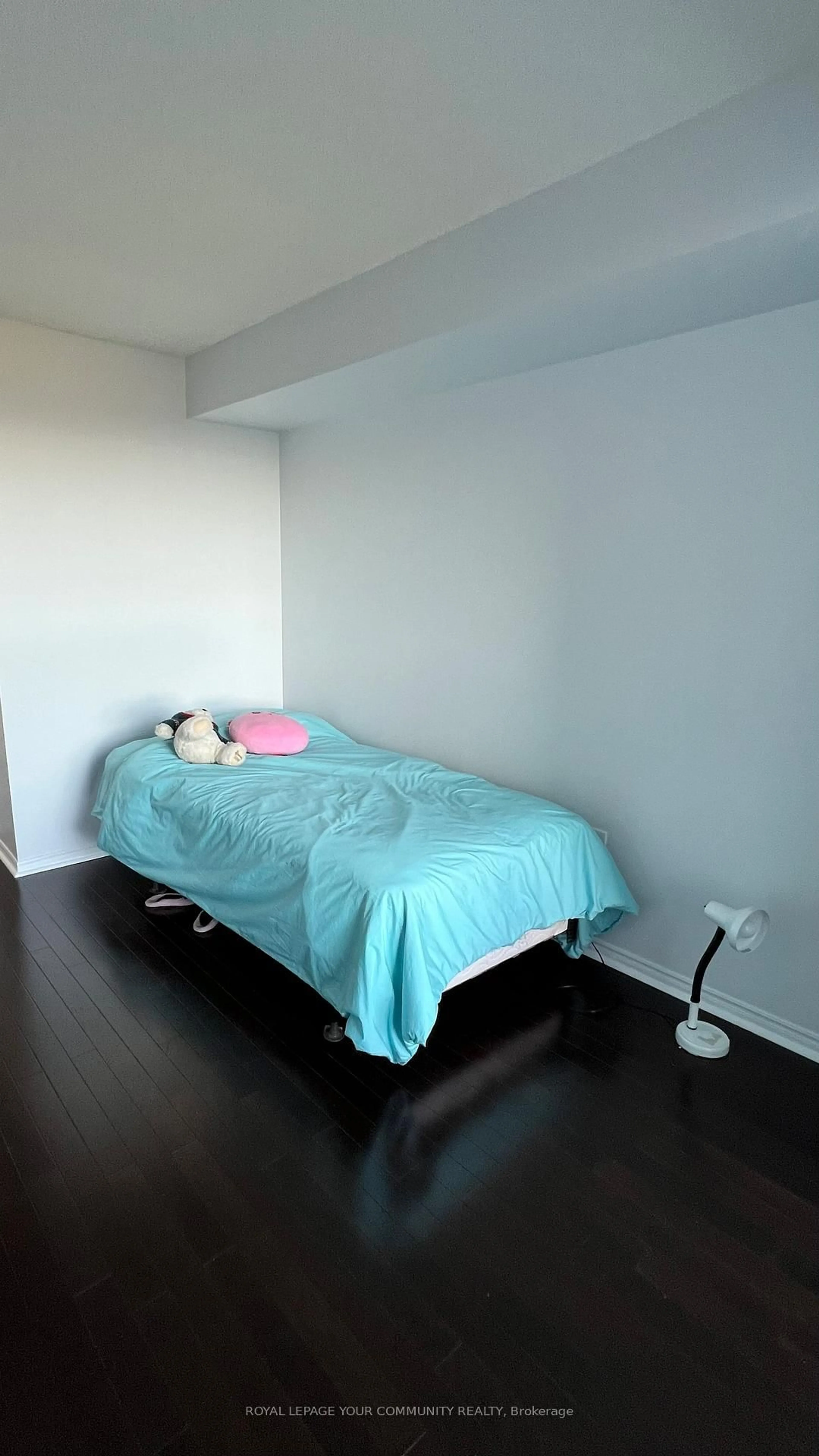 A pic of a room for 11 Thorncliffe Pk Dr #714, Toronto Ontario M4H 1P3