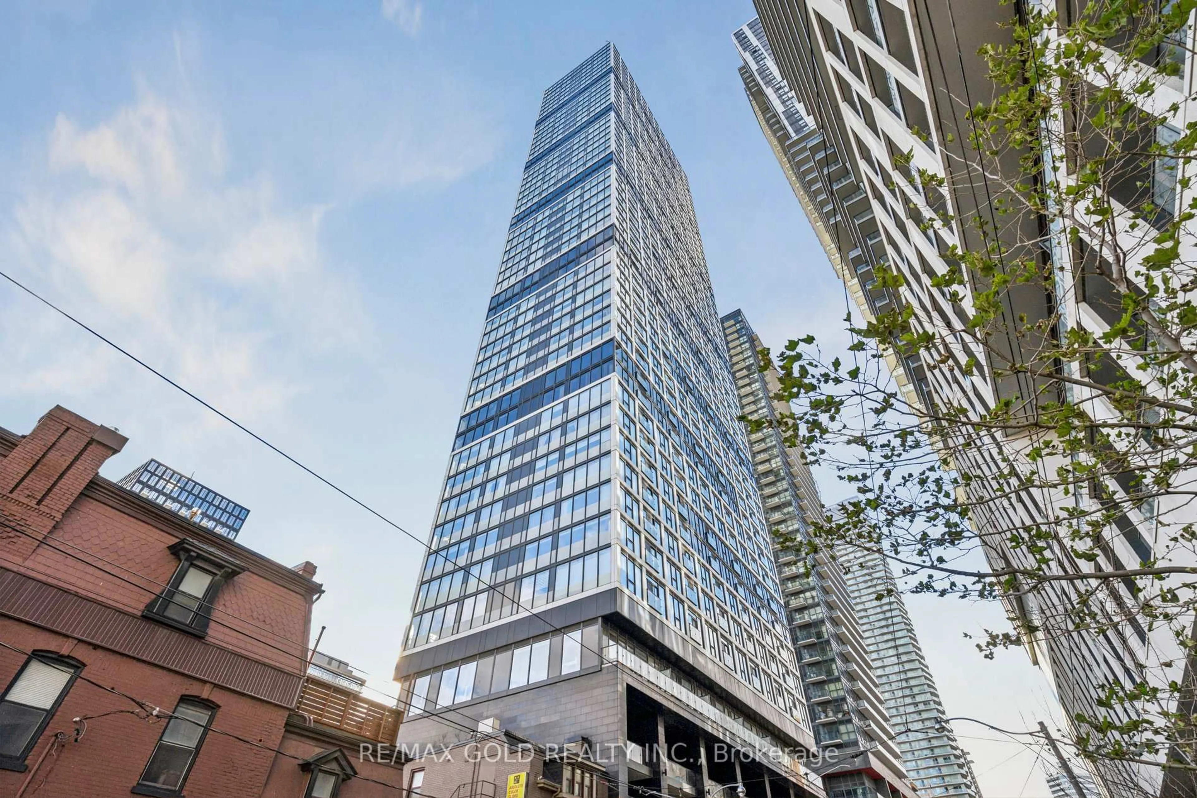 Patio, building for 181 Dundas St #2501, Toronto Ontario M5A 0N5