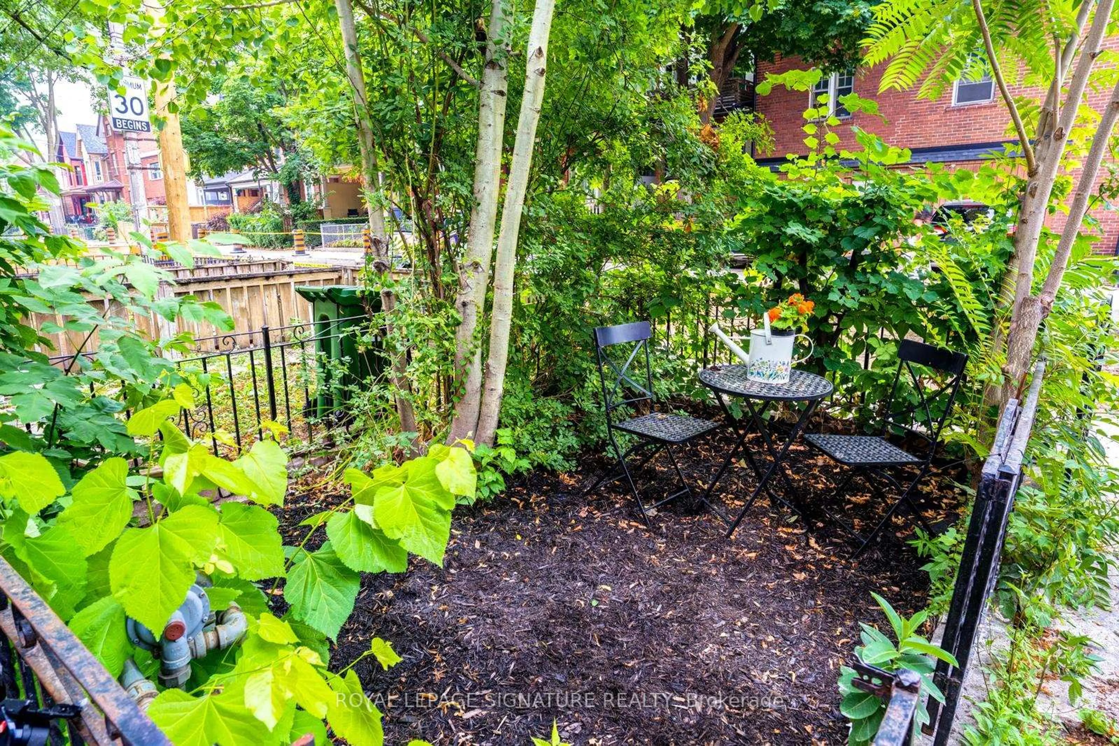 Patio, street for 66 Euclid Ave, Toronto Ontario M6J 2J9